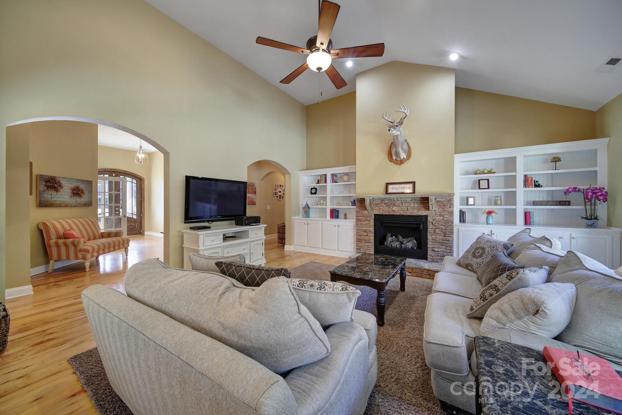 1361 Indigo Court
