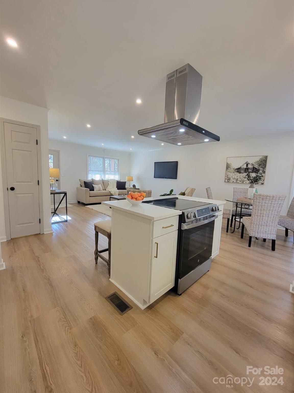 7493 Water Haven Trail