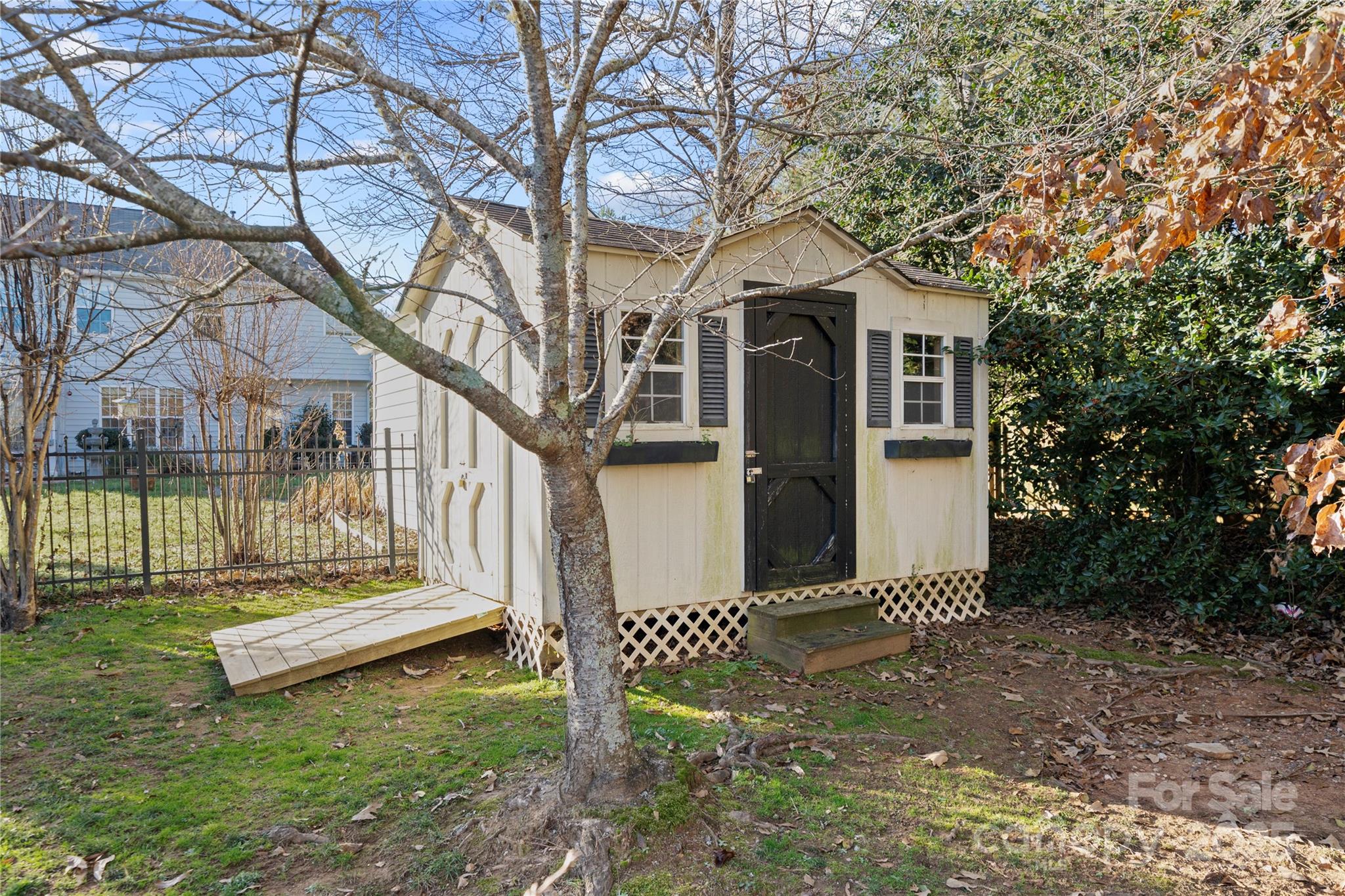 3131 Pine Bluff Way