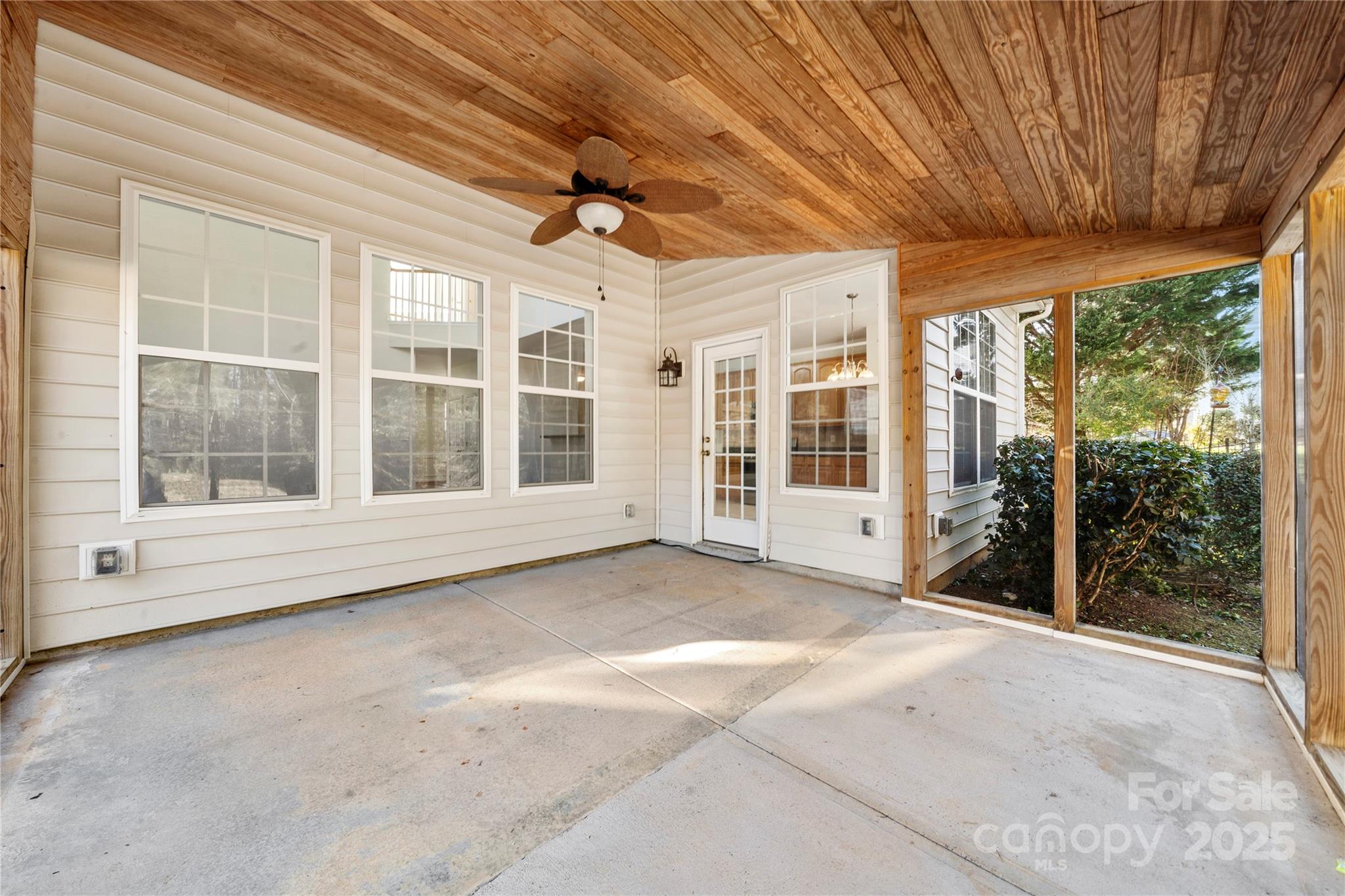 3131 Pine Bluff Way