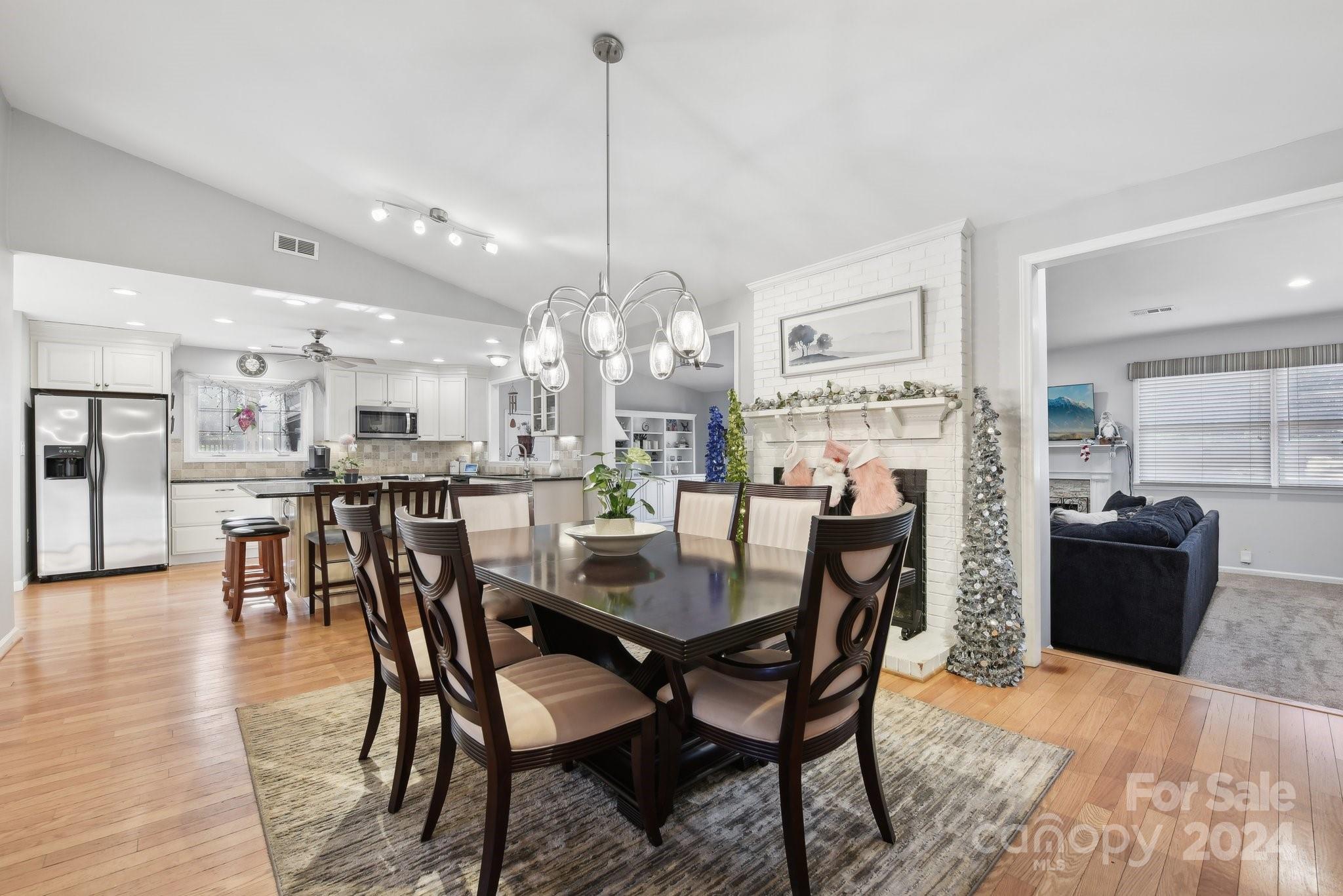 11724 Cricketfield Court