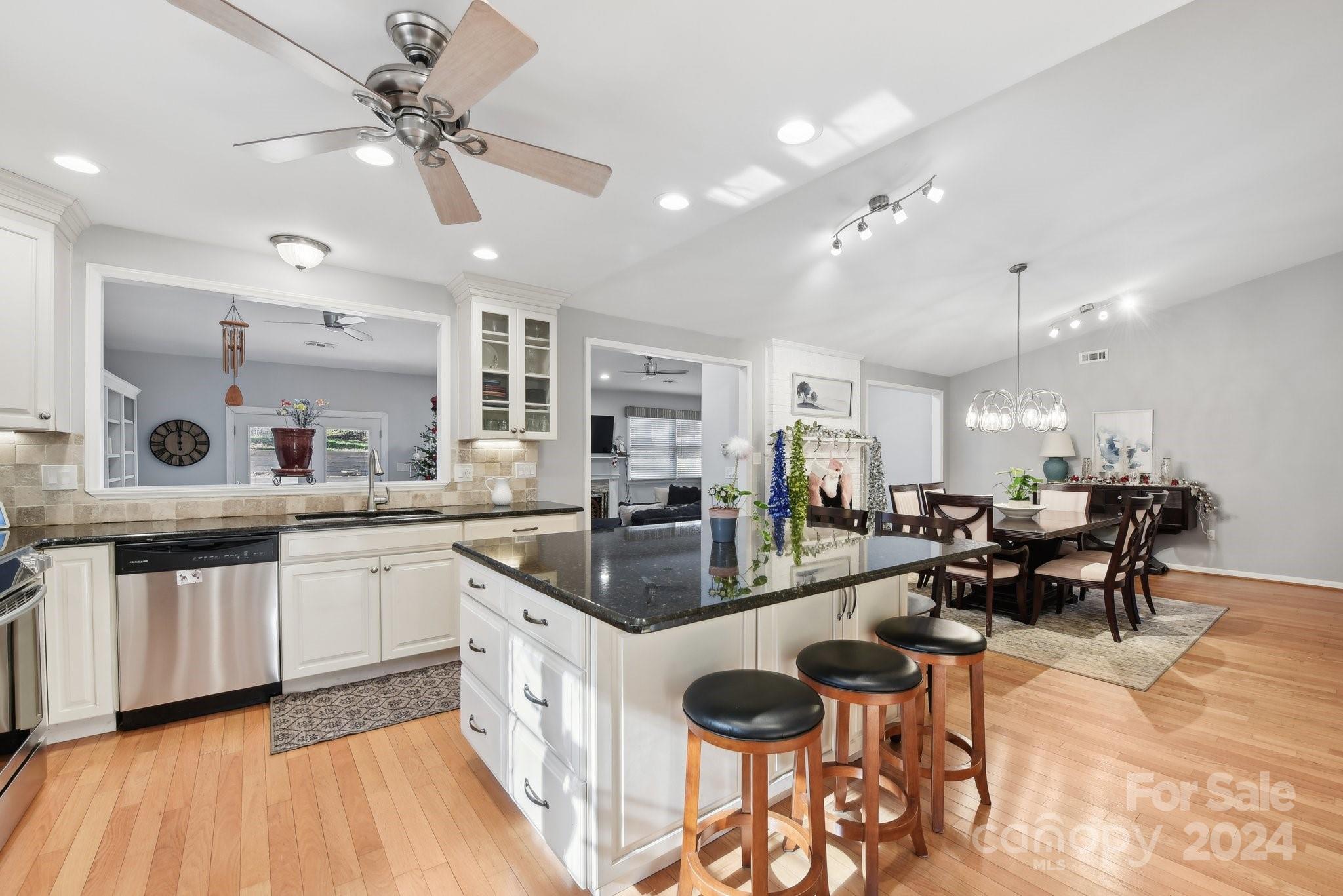 11724 Cricketfield Court