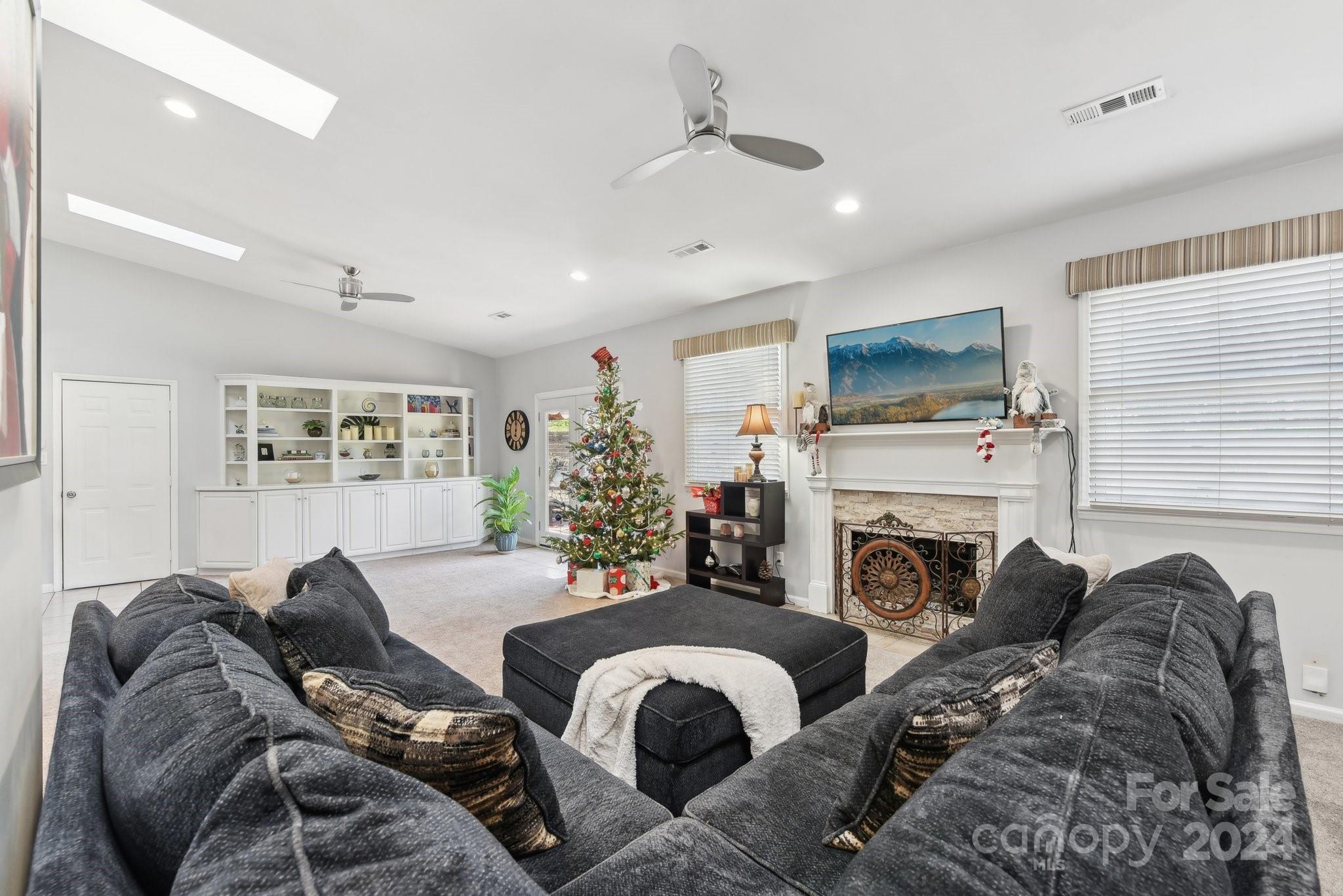 11724 Cricketfield Court