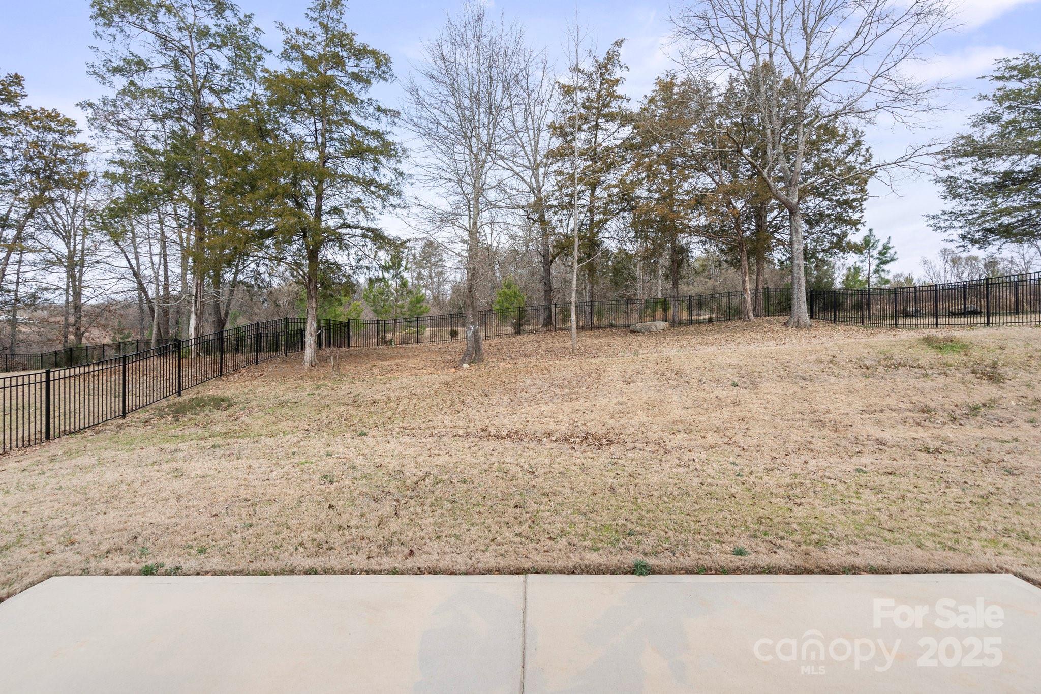 4551 Selhurst Drive