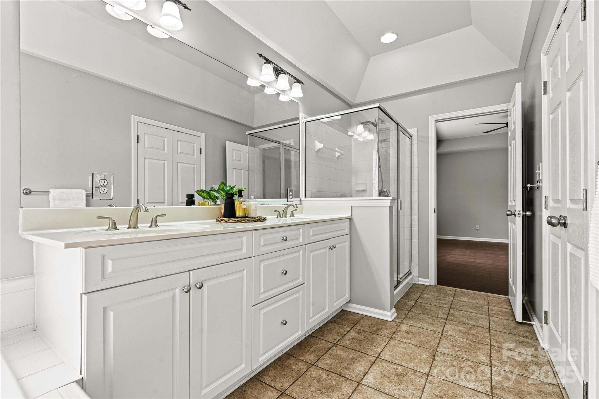 116 Diamond Head Drive
