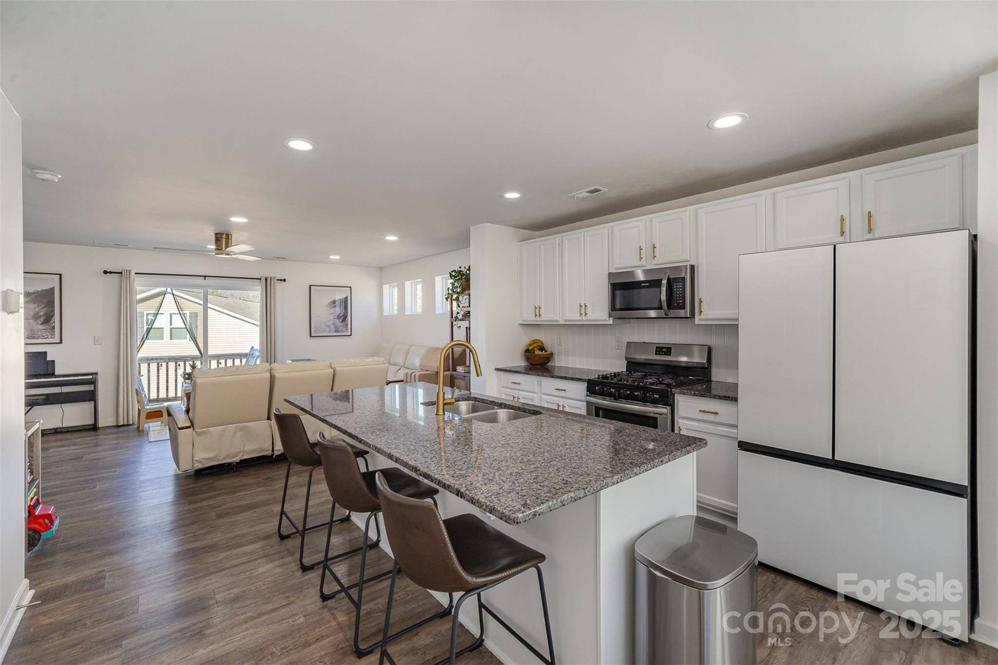 8300 Waxhaw Hwy Highway Unit: 103