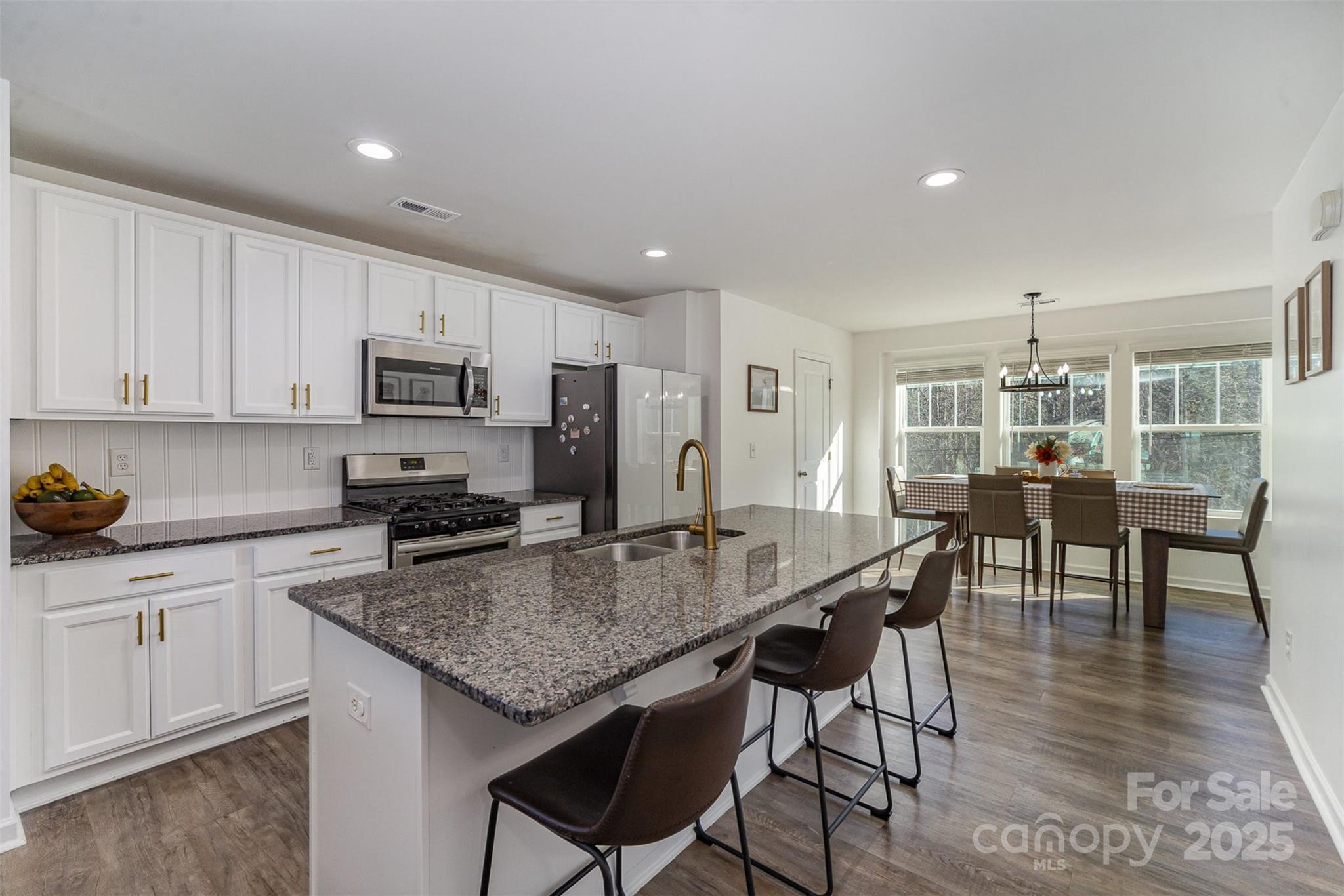8300 Waxhaw Hwy Highway Unit: 103