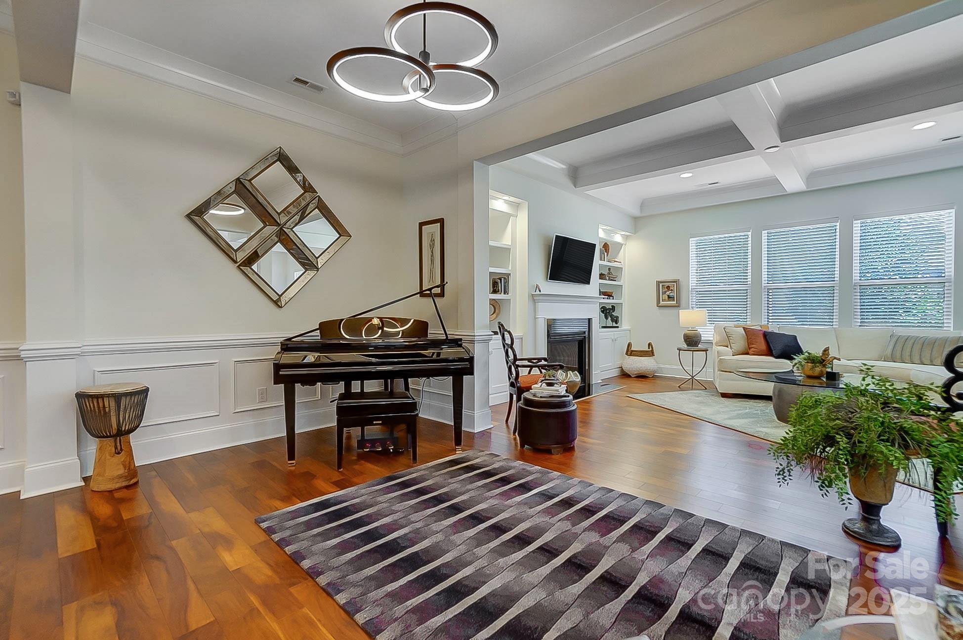 10715 Campbell Commons Way