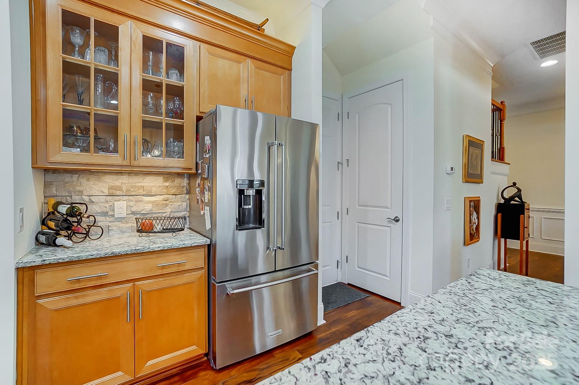 10715 Campbell Commons Way
