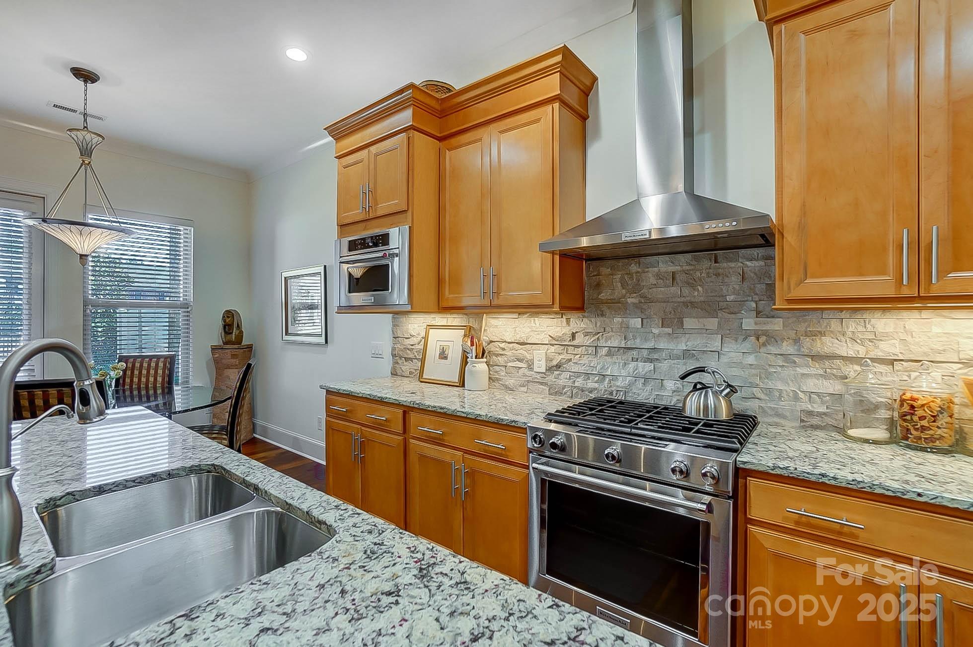 10715 Campbell Commons Way
