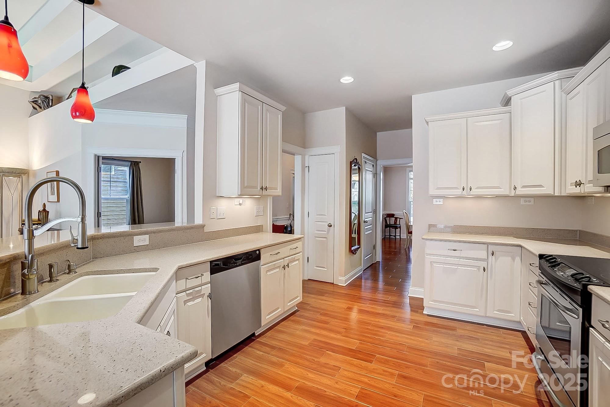 8512 Willow Branch Drive