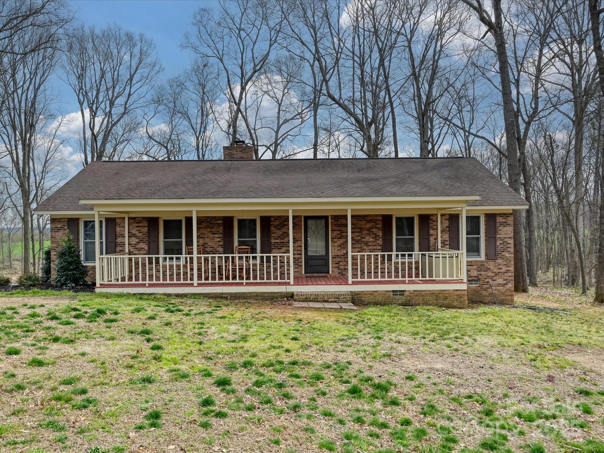 1008 E Sandy Ridge Road