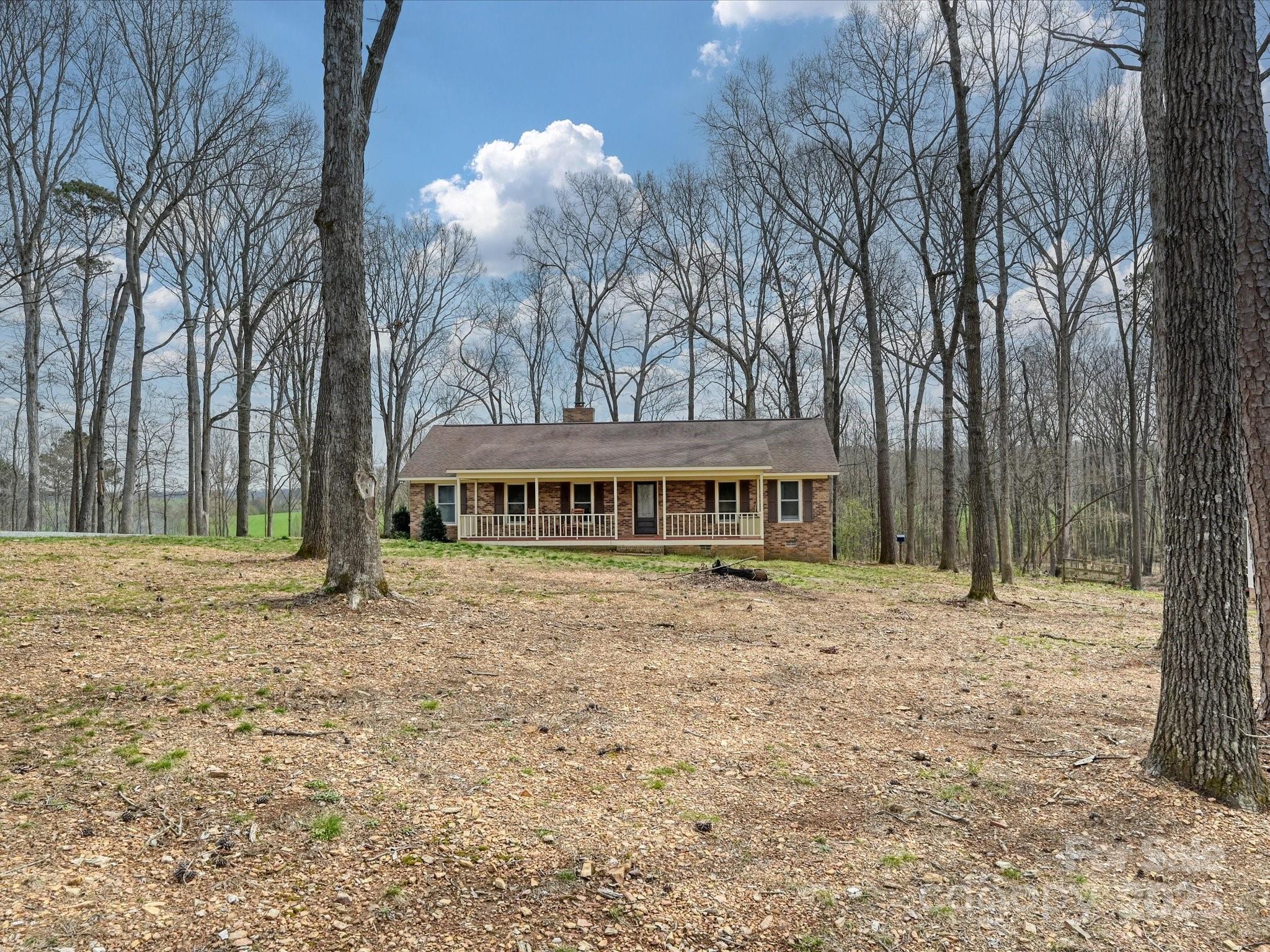 1008 E Sandy Ridge Road