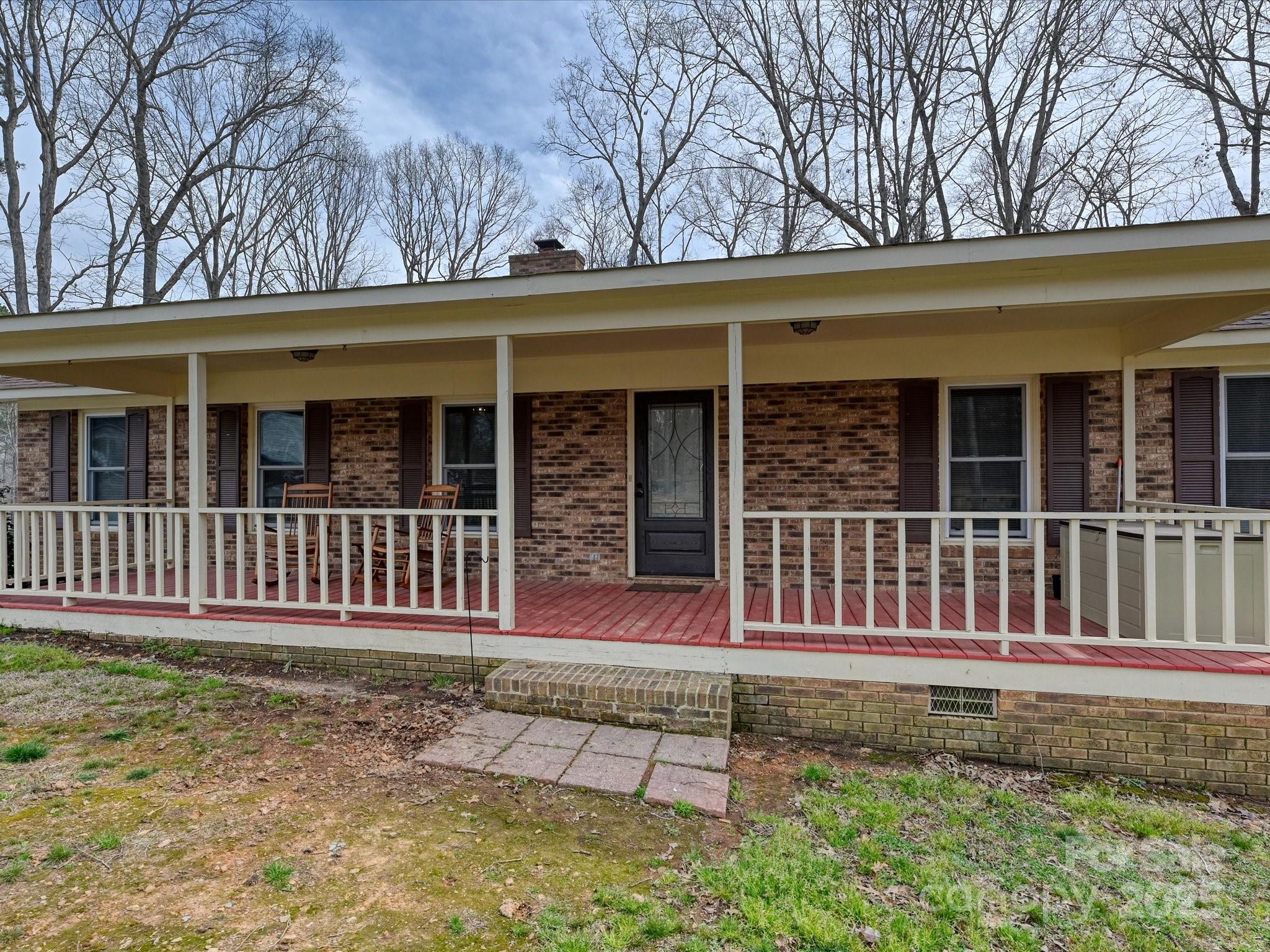 1008 E Sandy Ridge Road