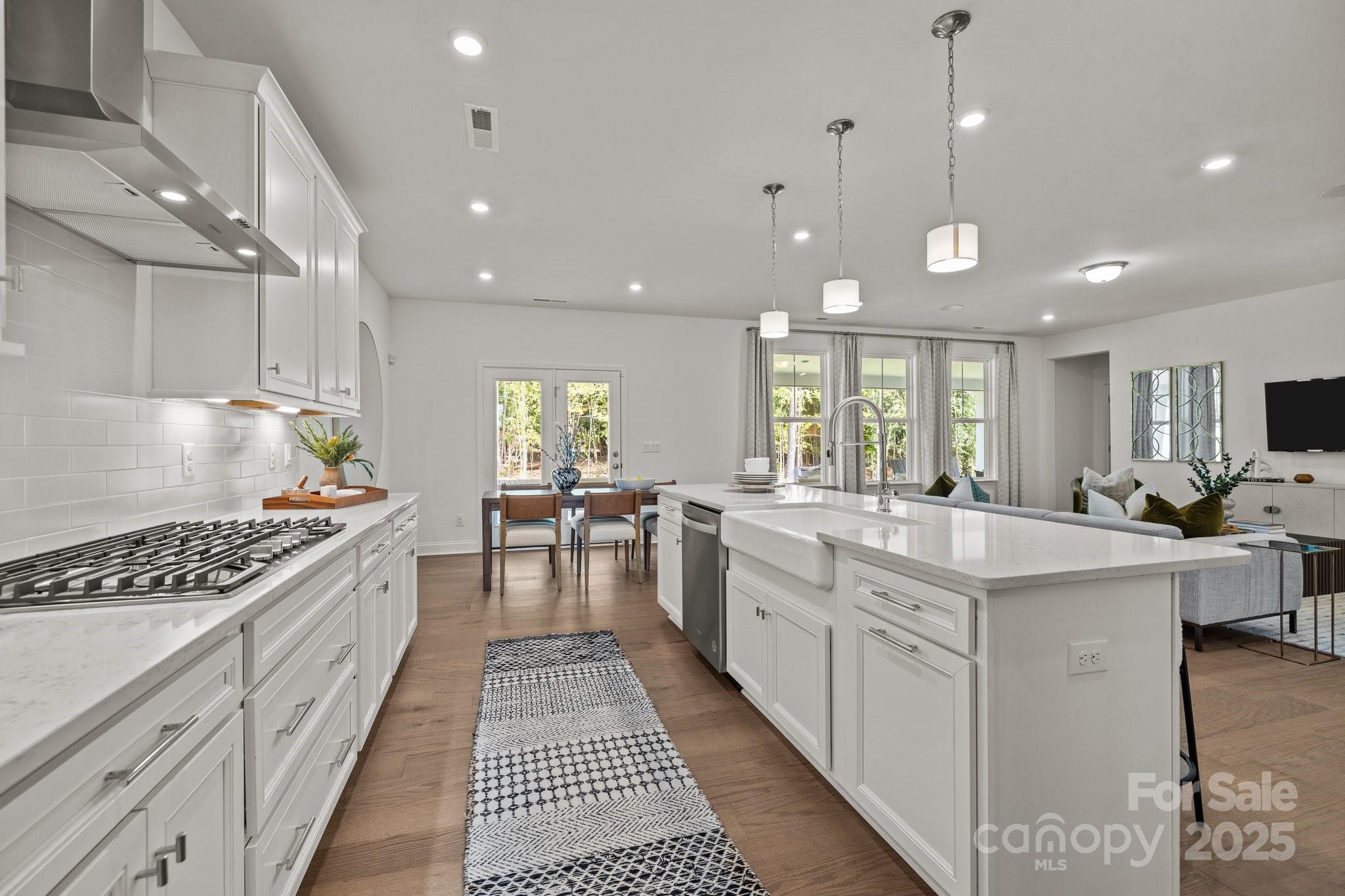 820 Regulus Court