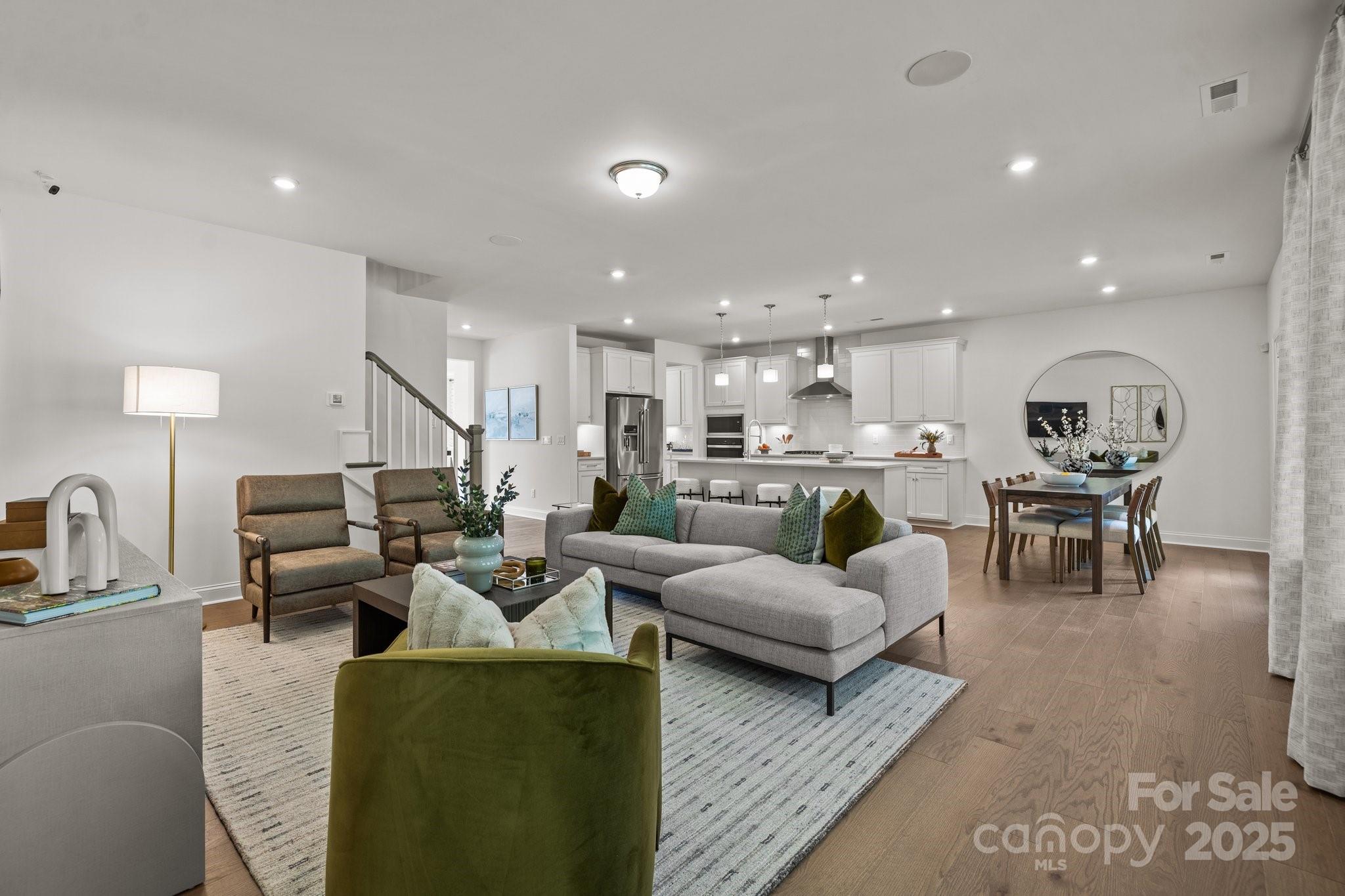 820 Regulus Court