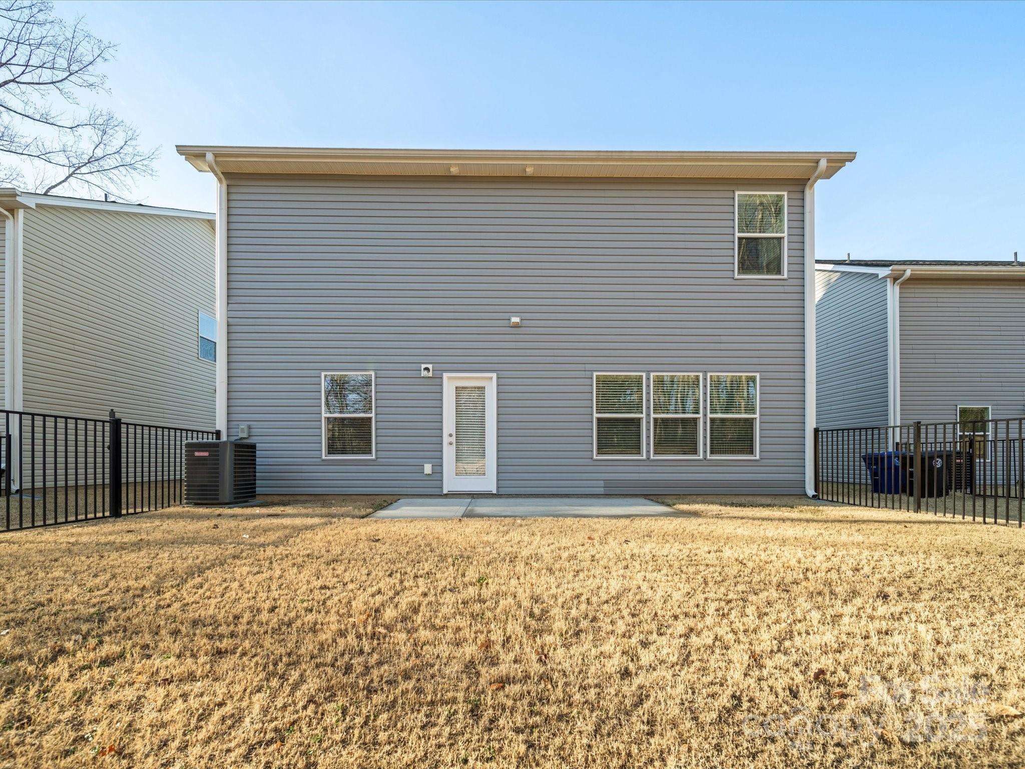 123 Fosters Glen Place