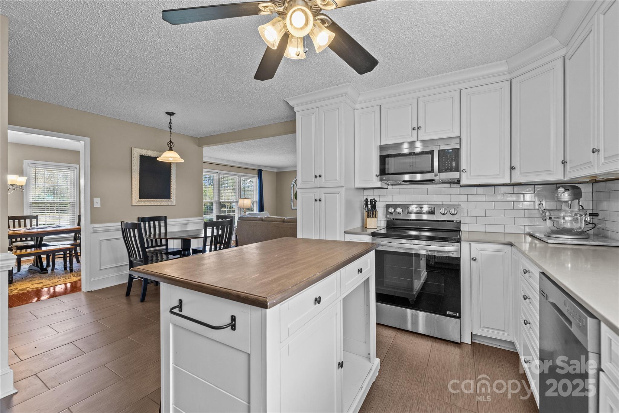 5901 Oakwielde Court