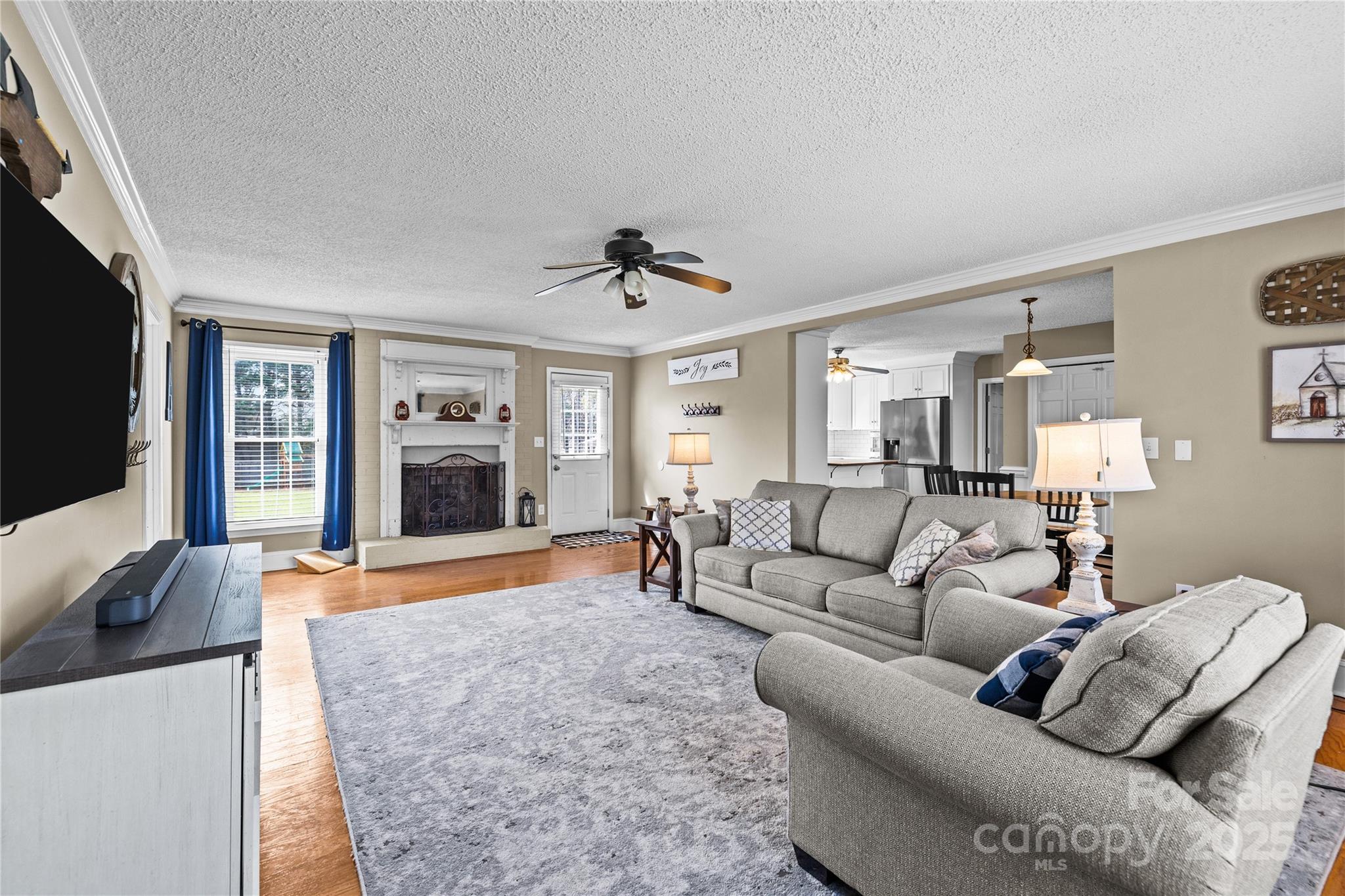 5901 Oakwielde Court