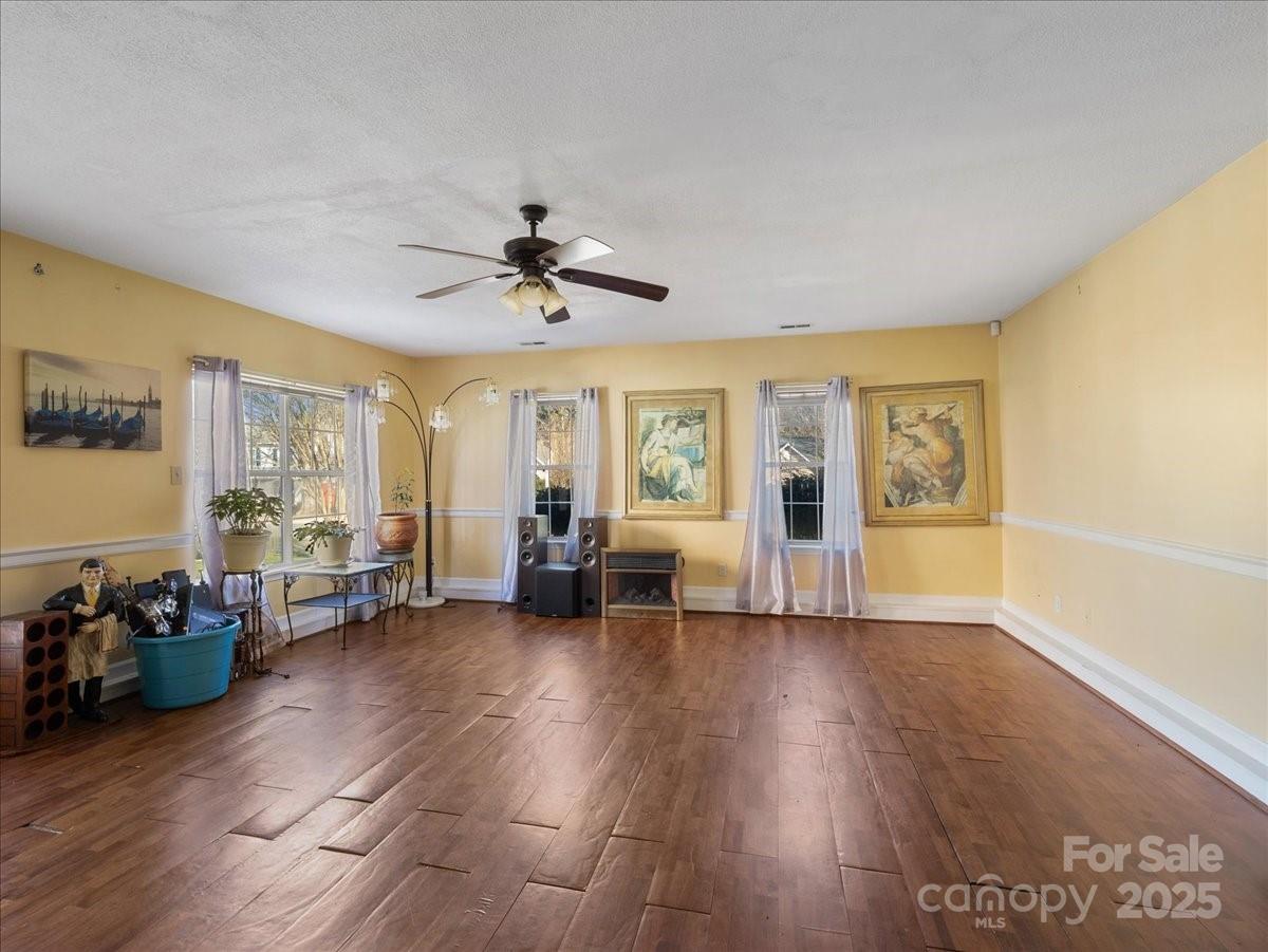 4540 Hounds Run Drive