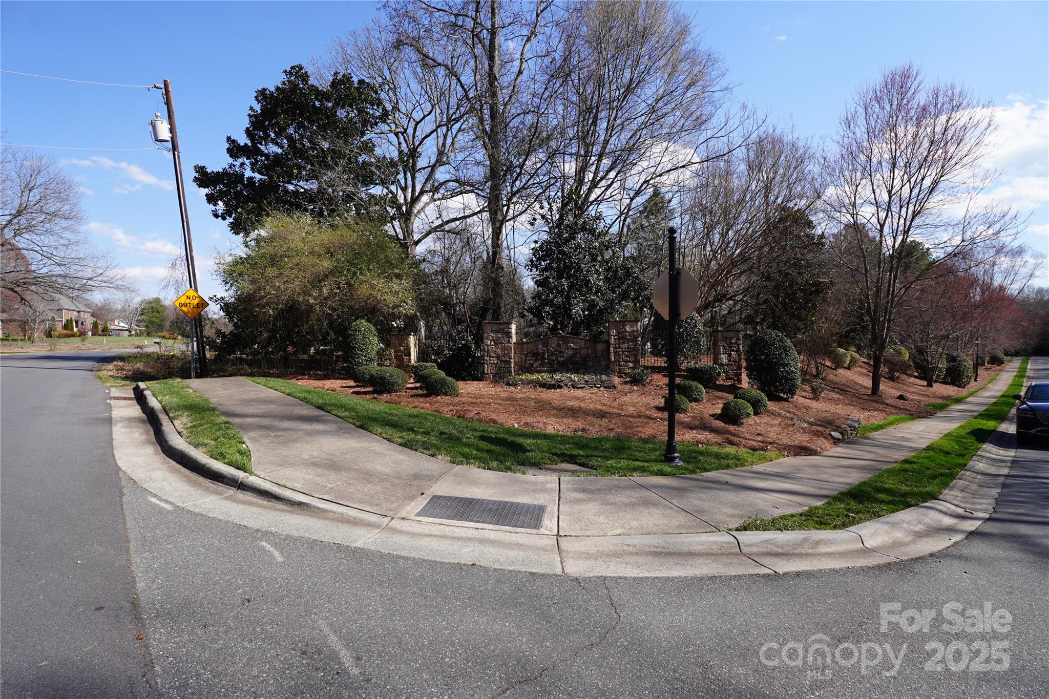 9220 Bales Lane