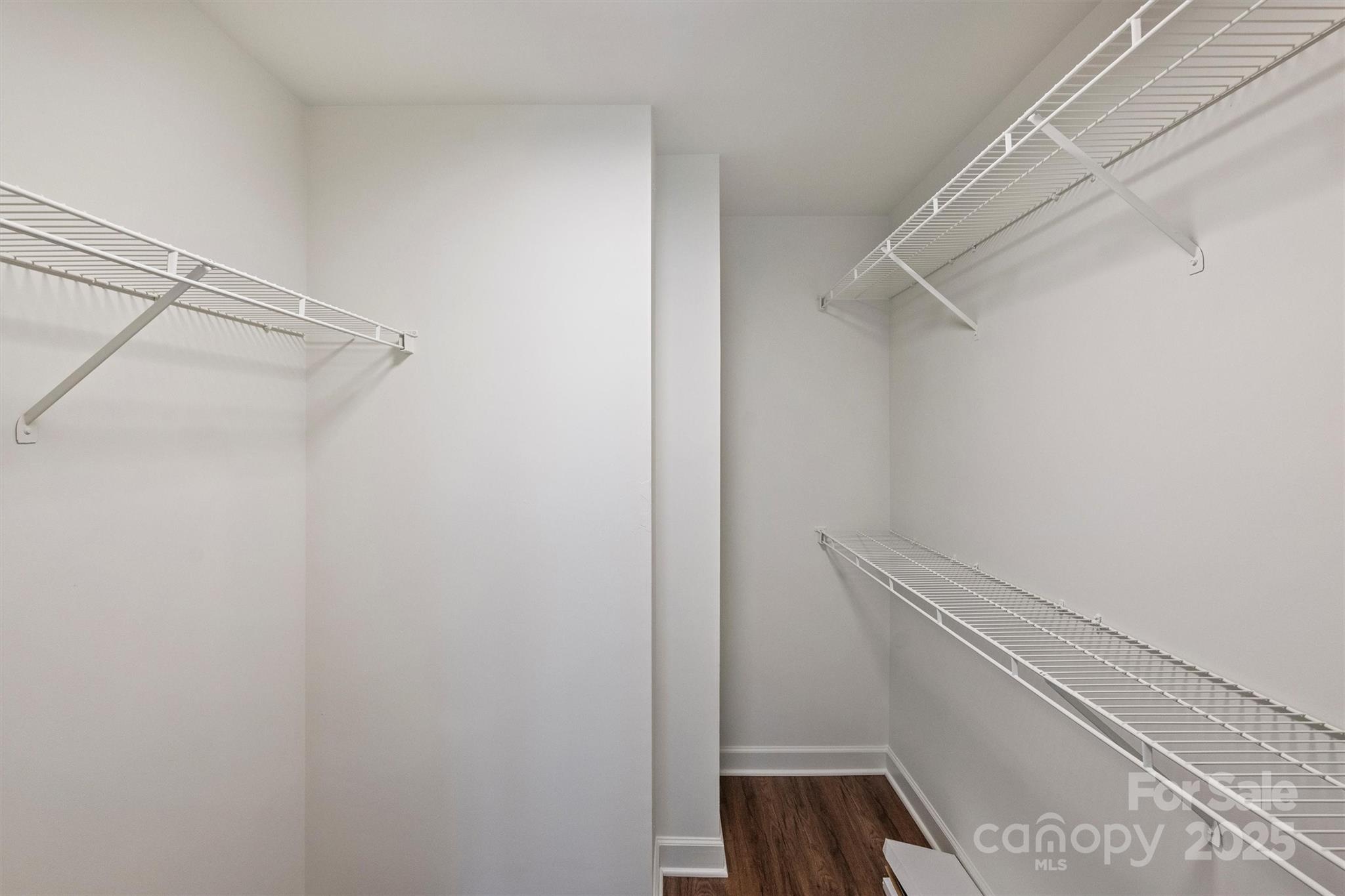 718 W Trade Street Unit: 307