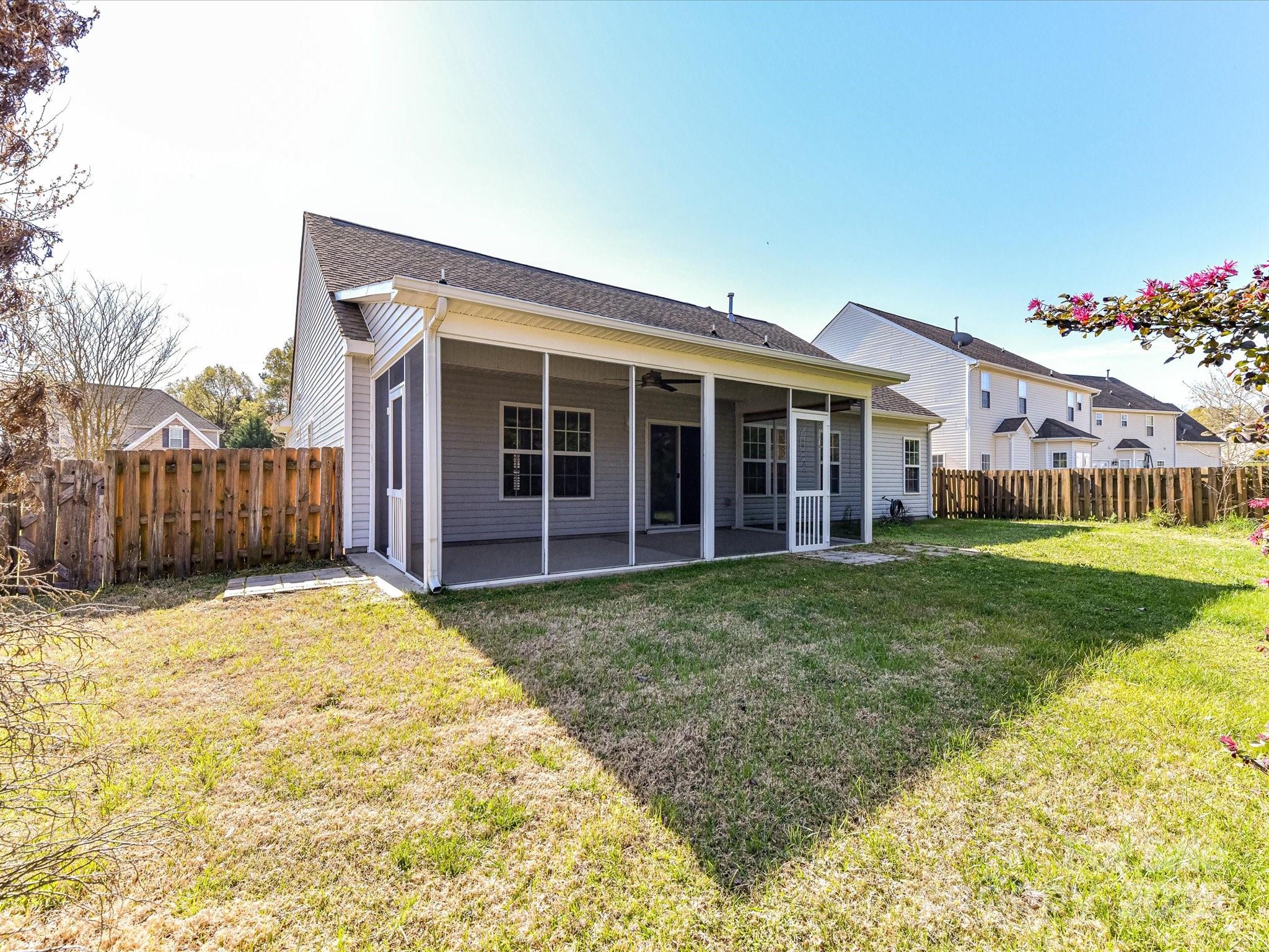 15506 Lakepoint Forest Drive