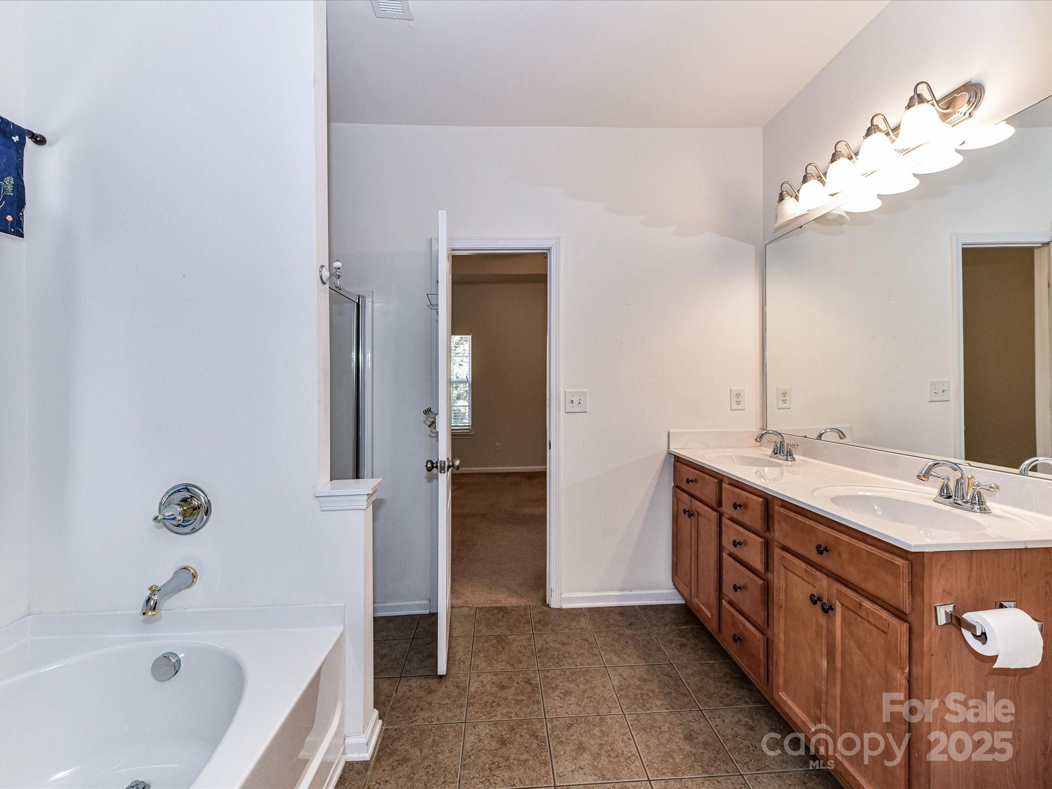 15506 Lakepoint Forest Drive