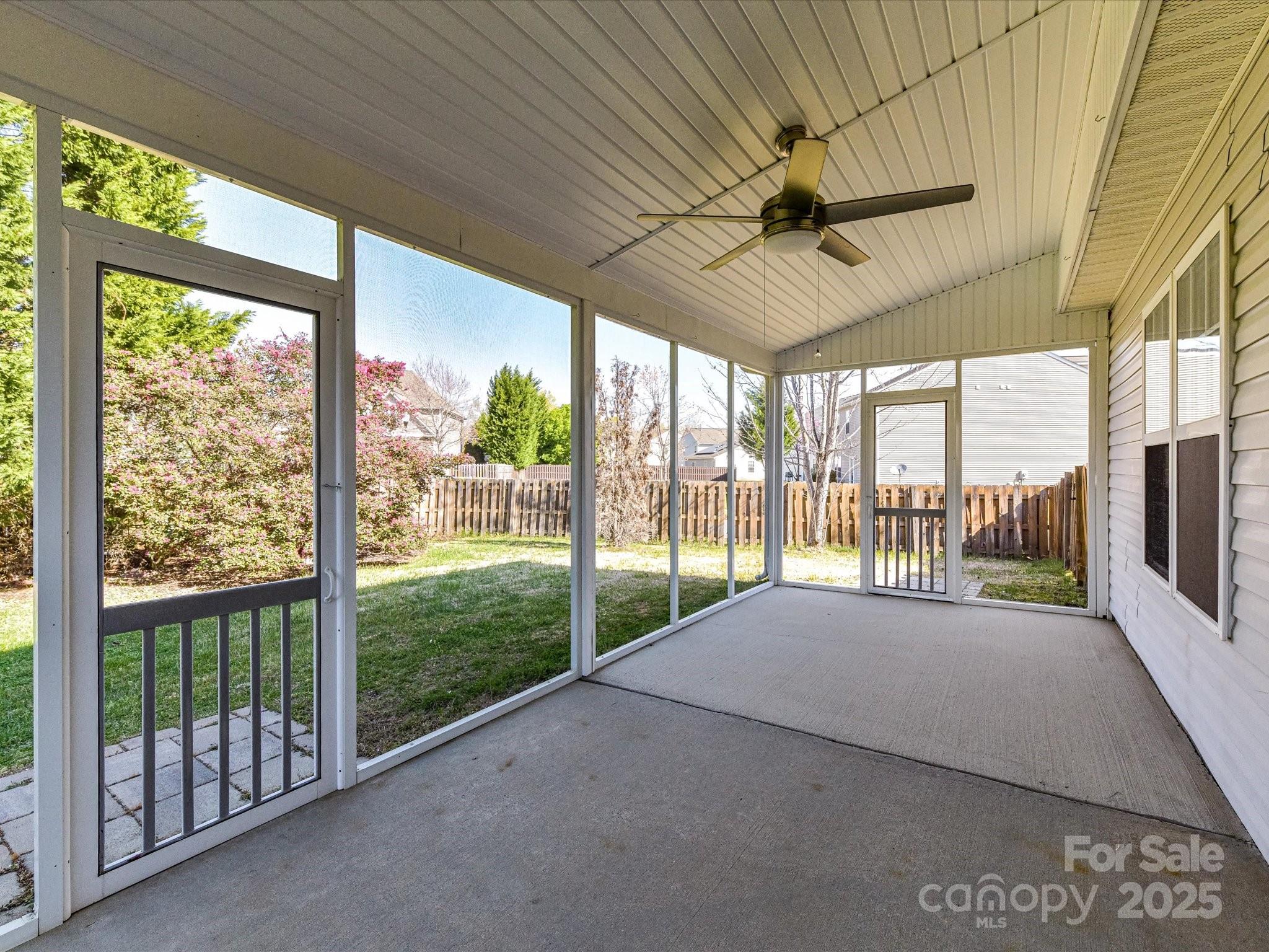 15506 Lakepoint Forest Drive