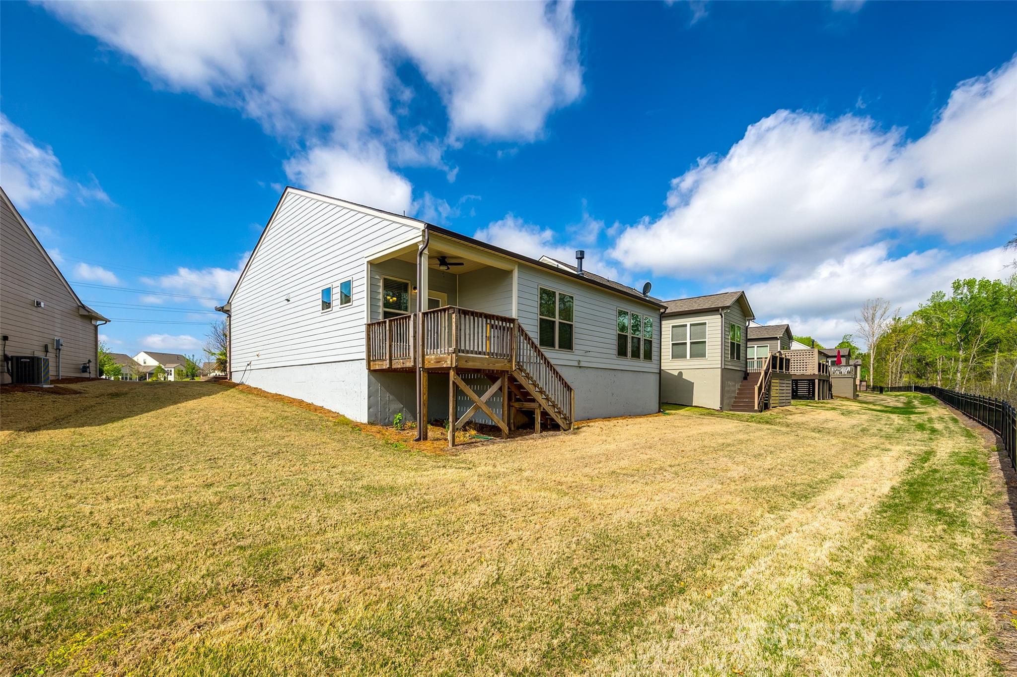 1625 Carolina Orchards Boulevard