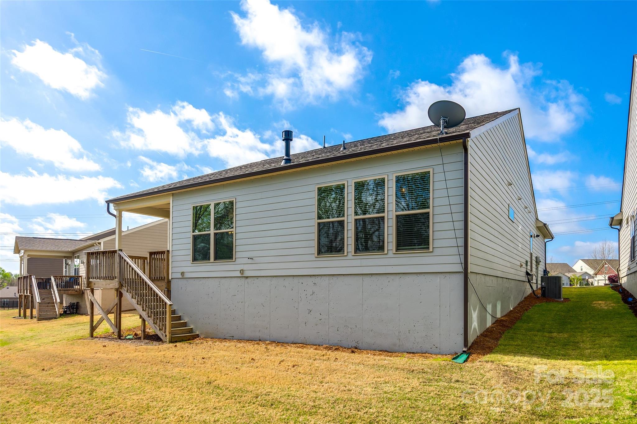 1625 Carolina Orchards Boulevard