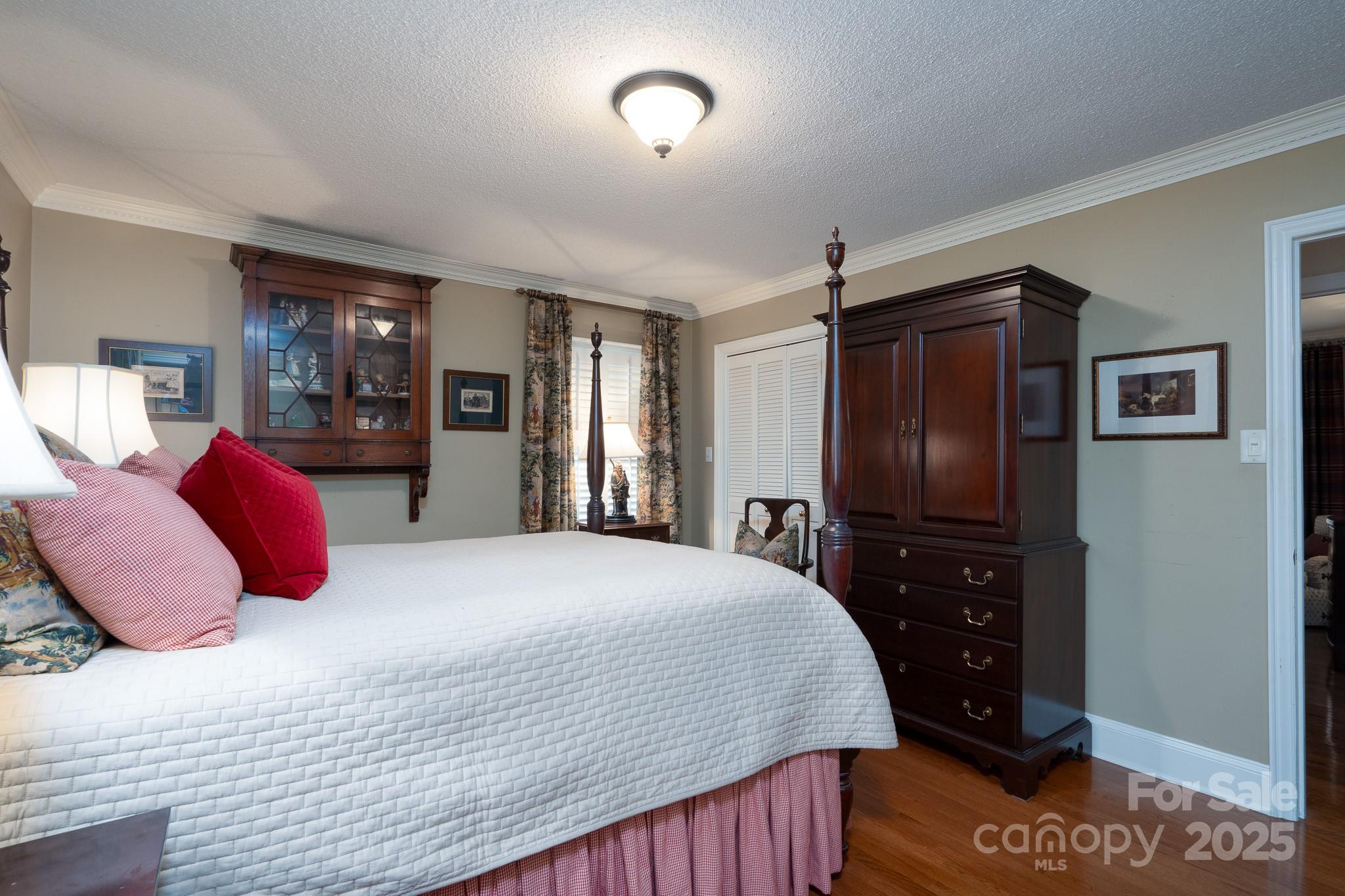 6307 Roanoke Drive Unit: 17