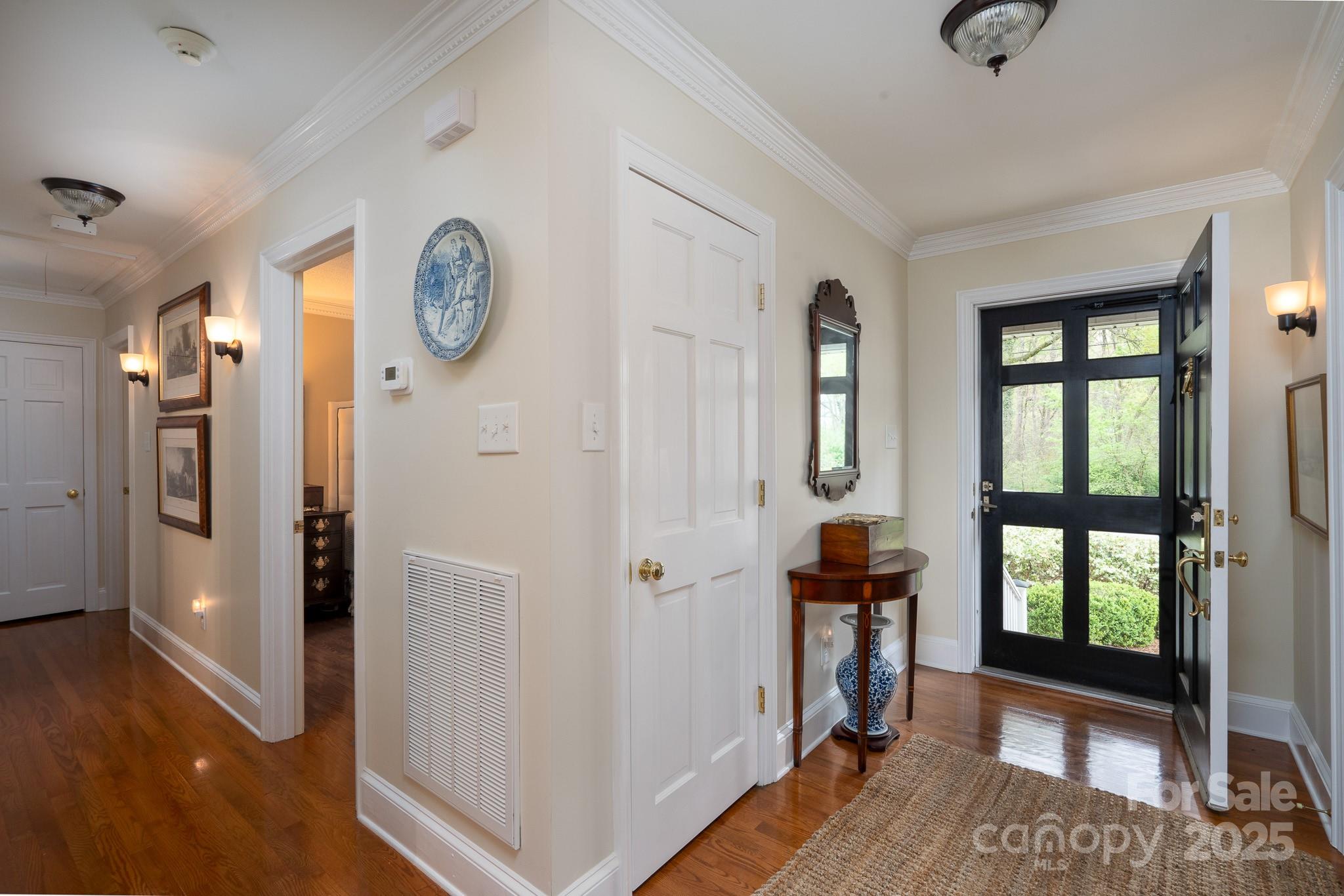 6307 Roanoke Drive Unit: 17