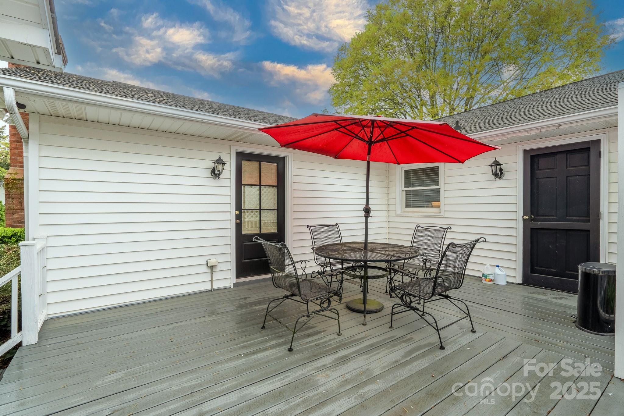 6307 Roanoke Drive Unit: 17