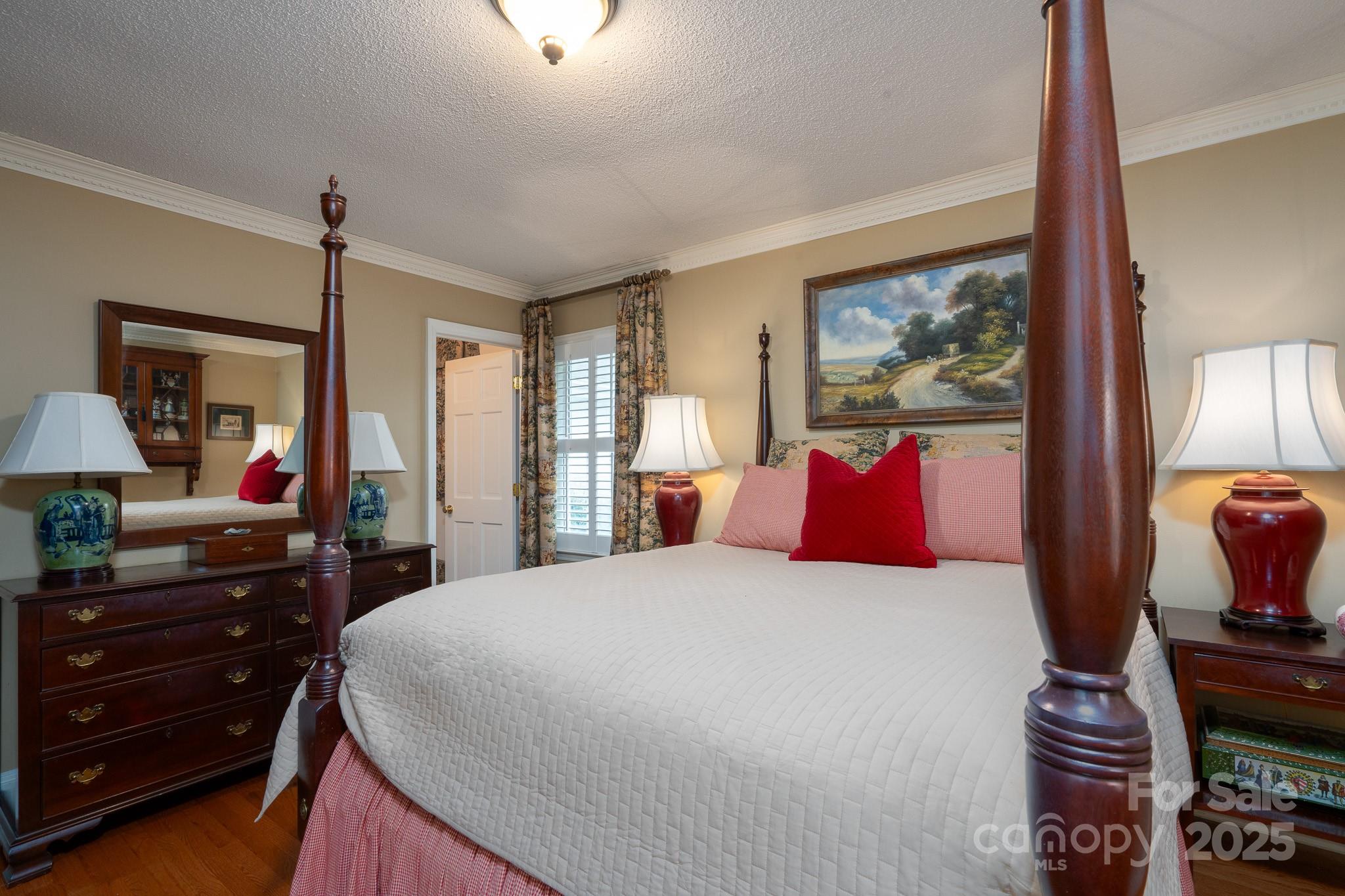 6307 Roanoke Drive Unit: 17