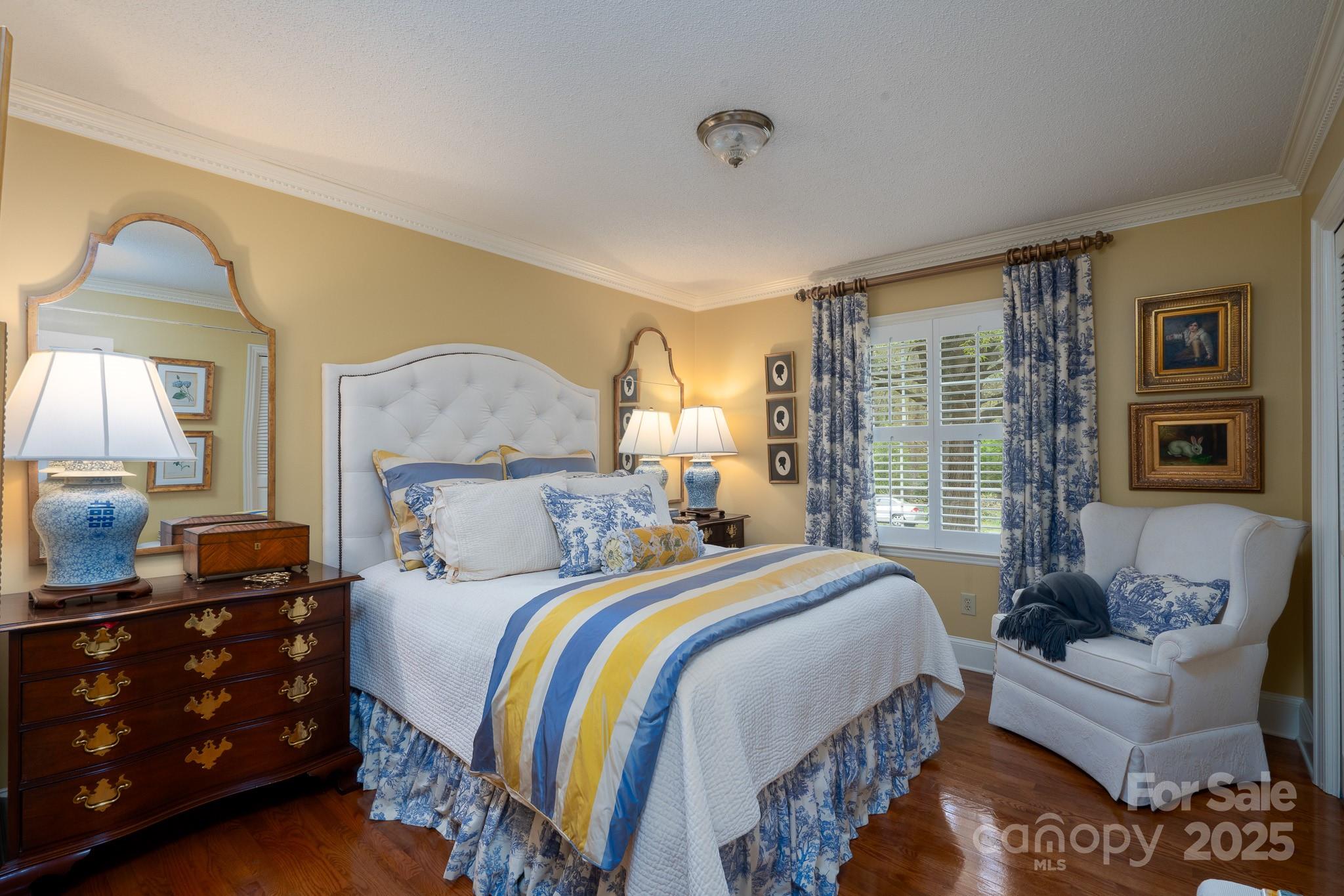 6307 Roanoke Drive Unit: 17