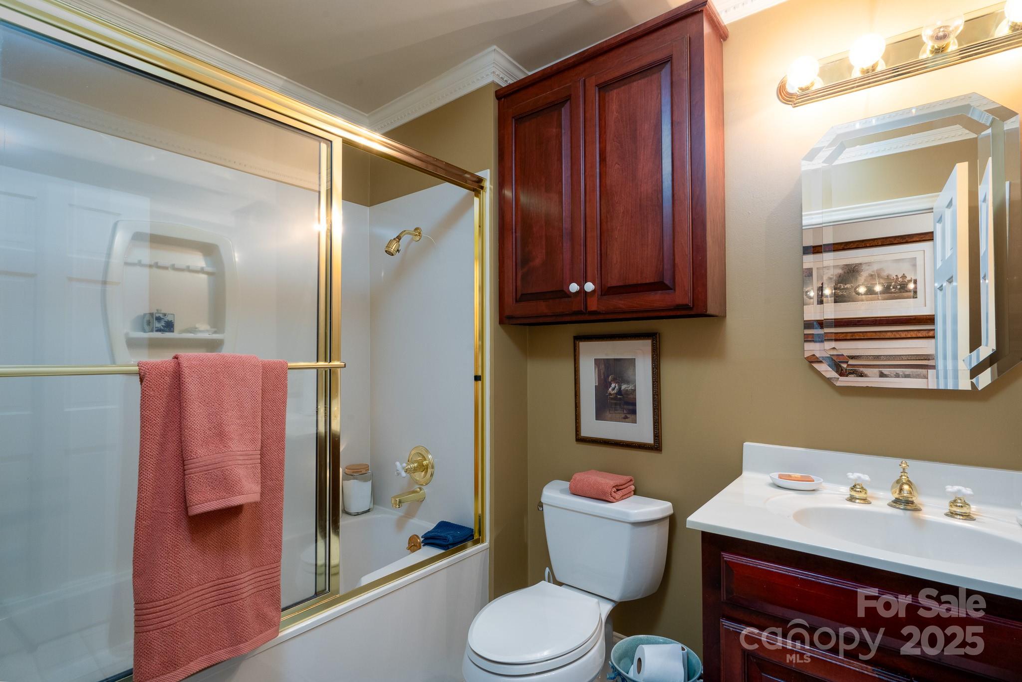 6307 Roanoke Drive Unit: 17
