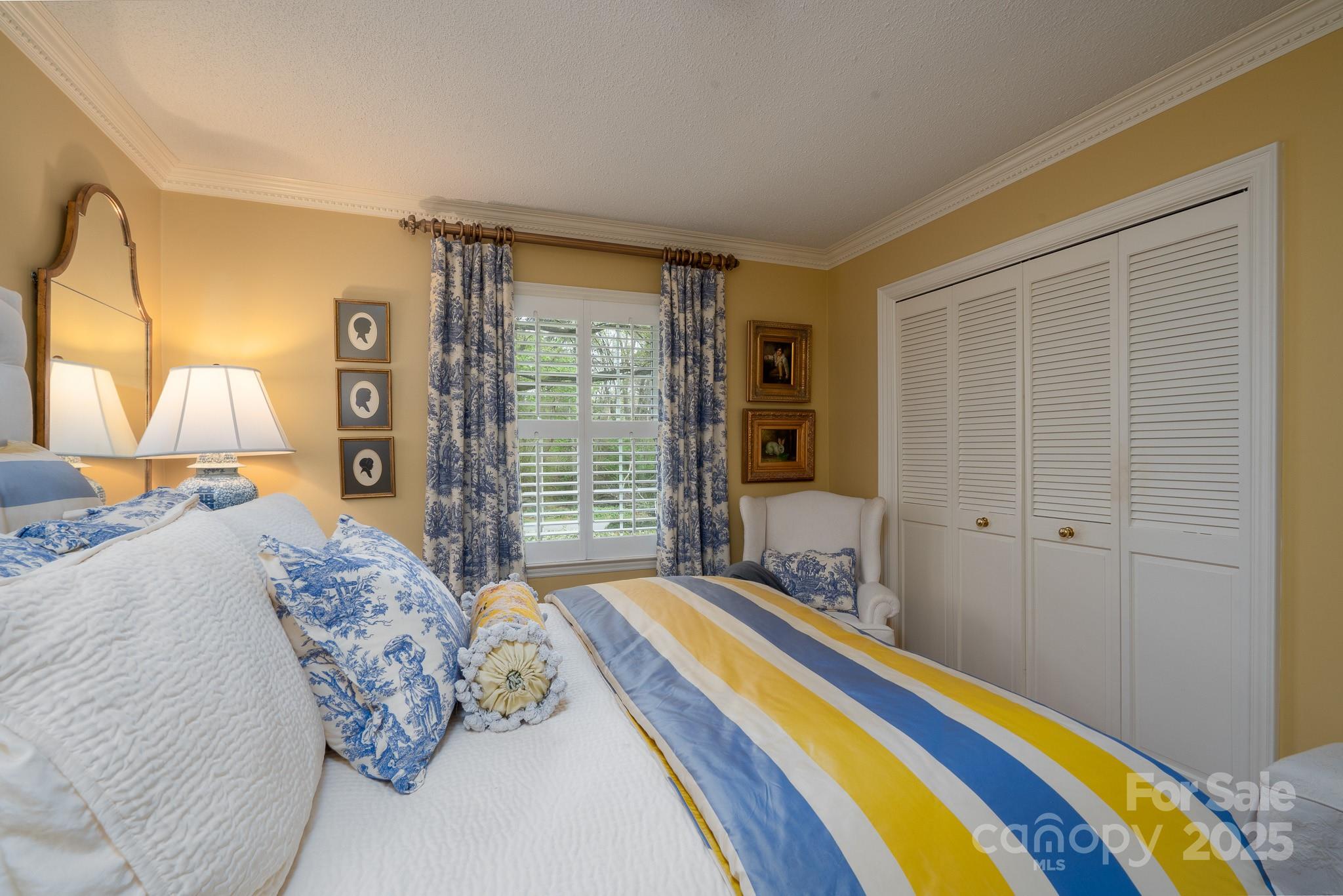 6307 Roanoke Drive Unit: 17