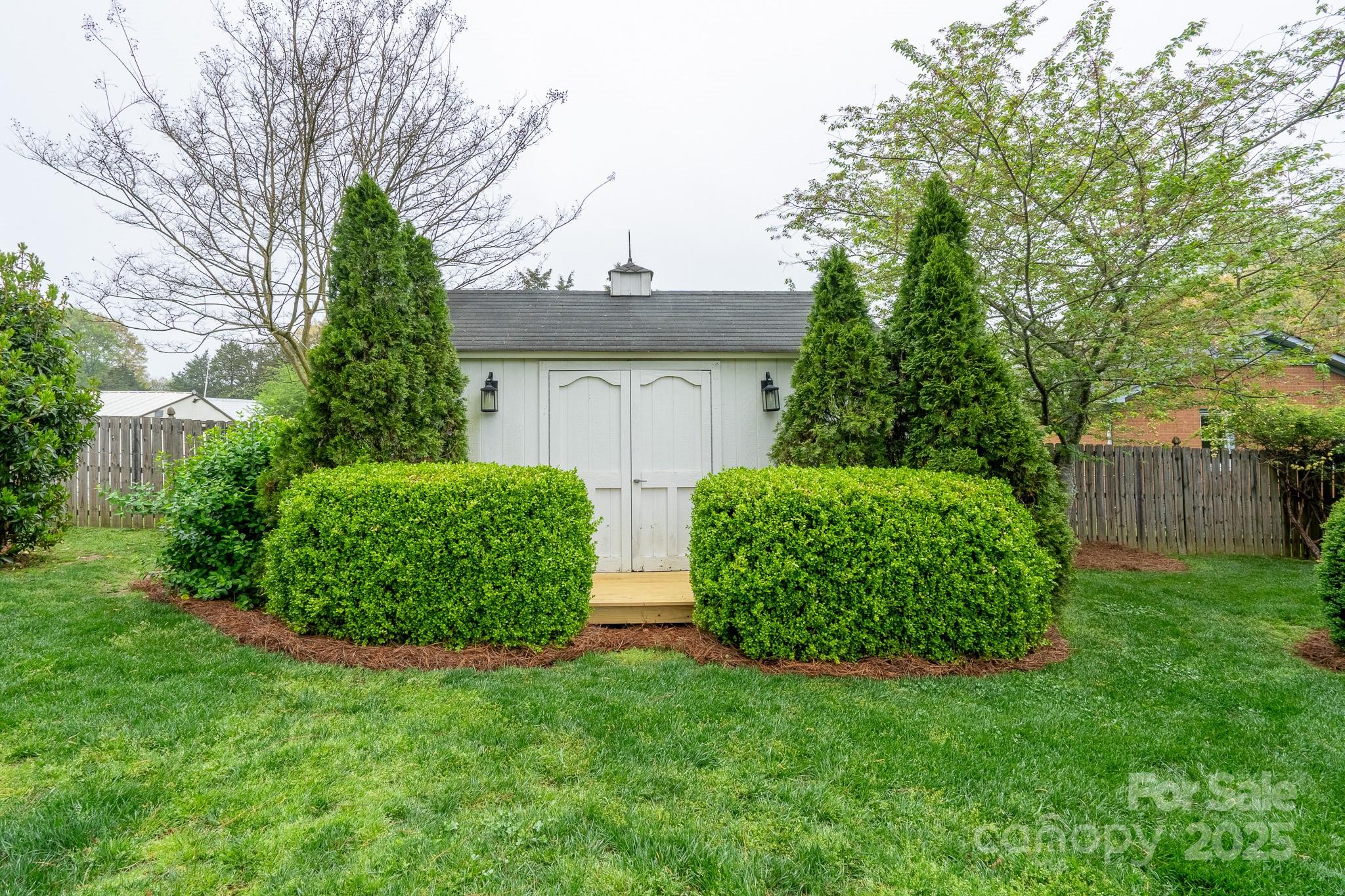 6307 Roanoke Drive Unit: 17