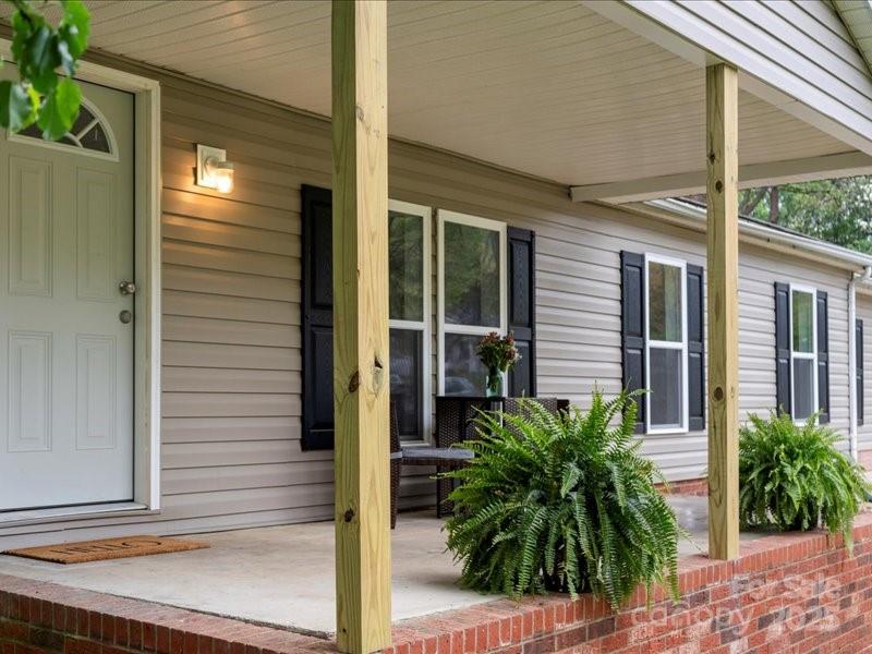 141 Hickory Creek Drive