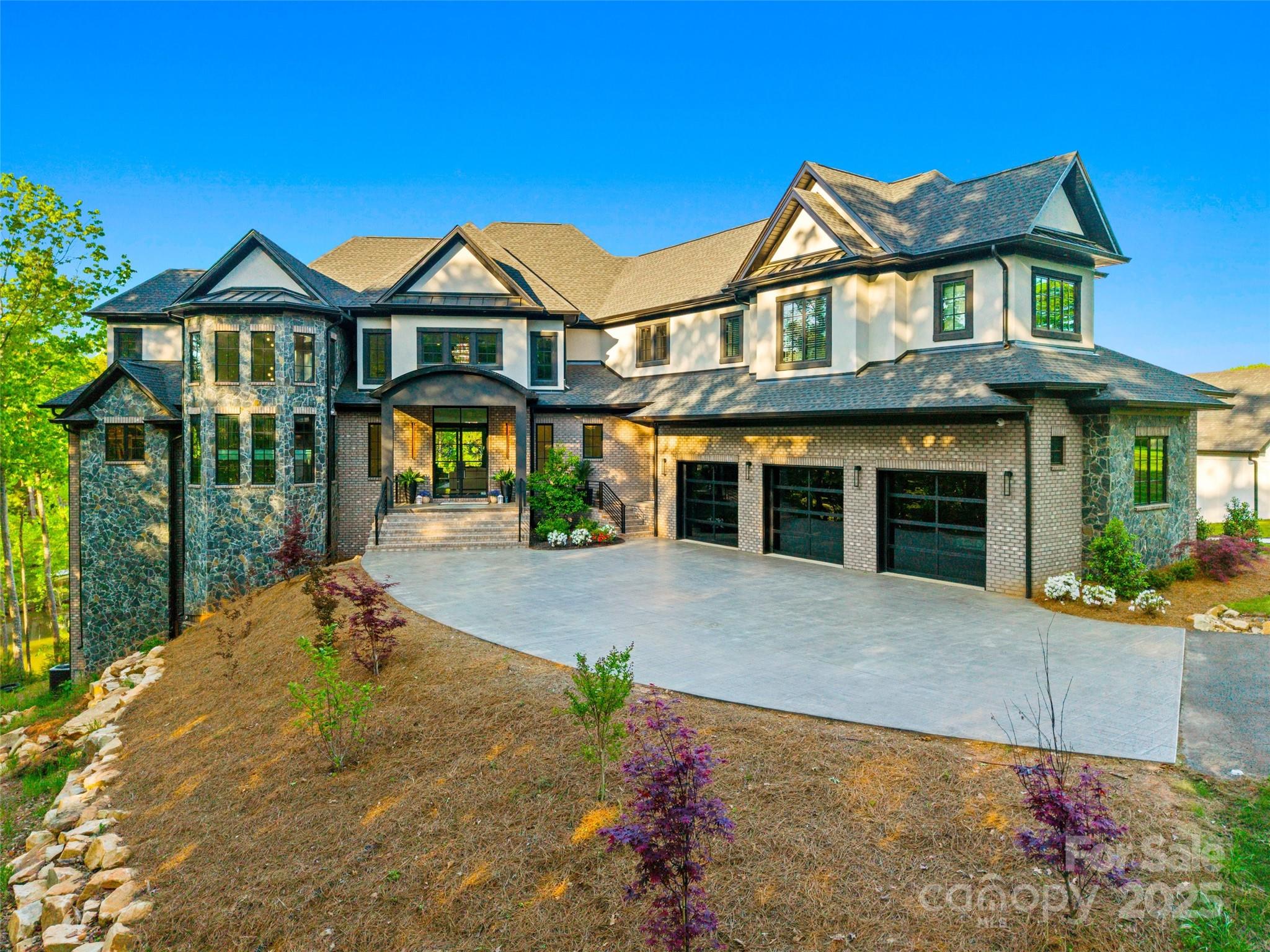 385 Squirrel Lane