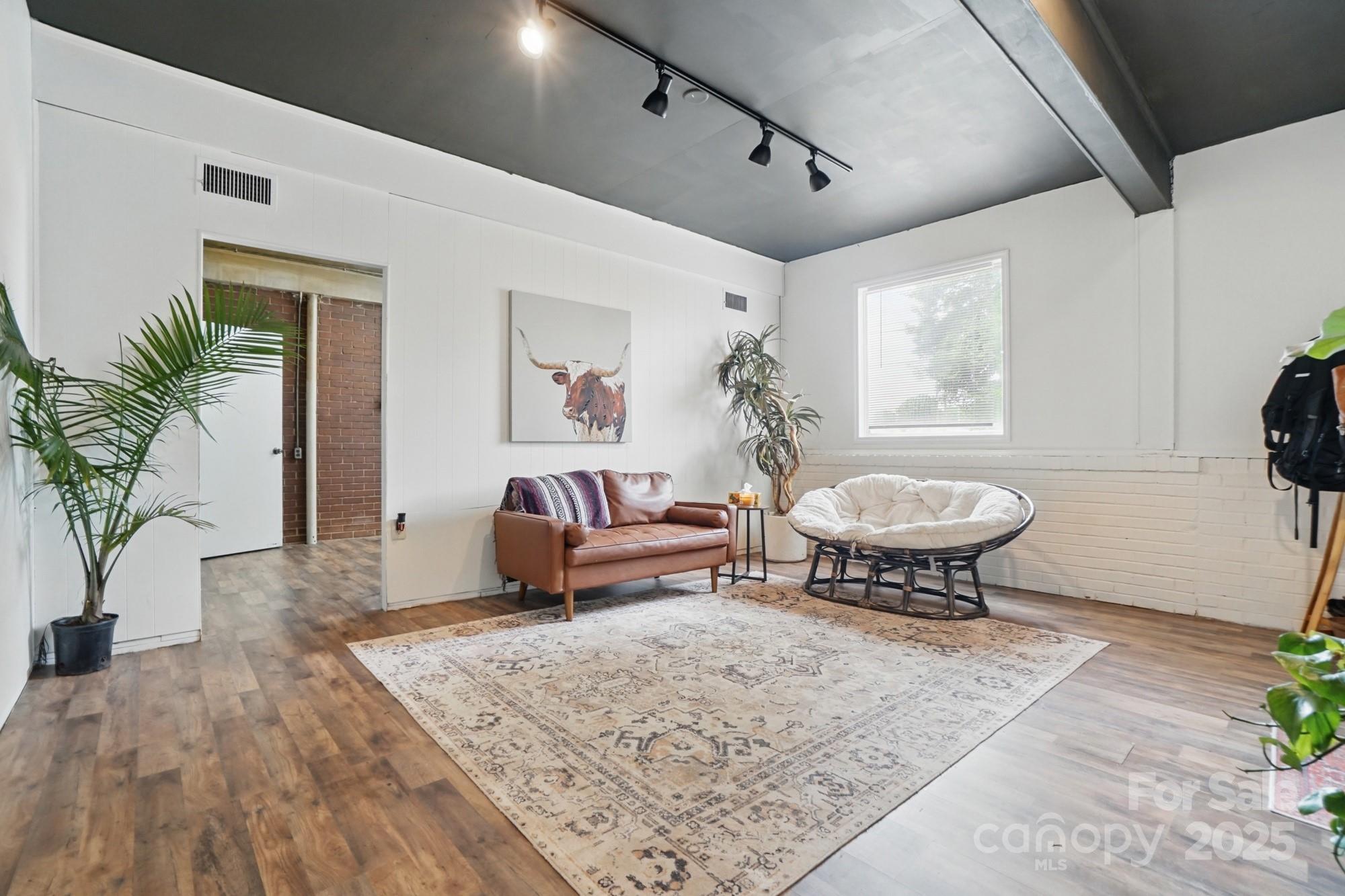 901 Central Drive
