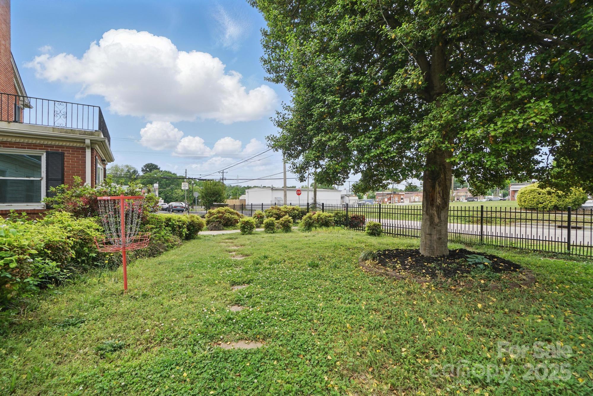 901 Central Drive