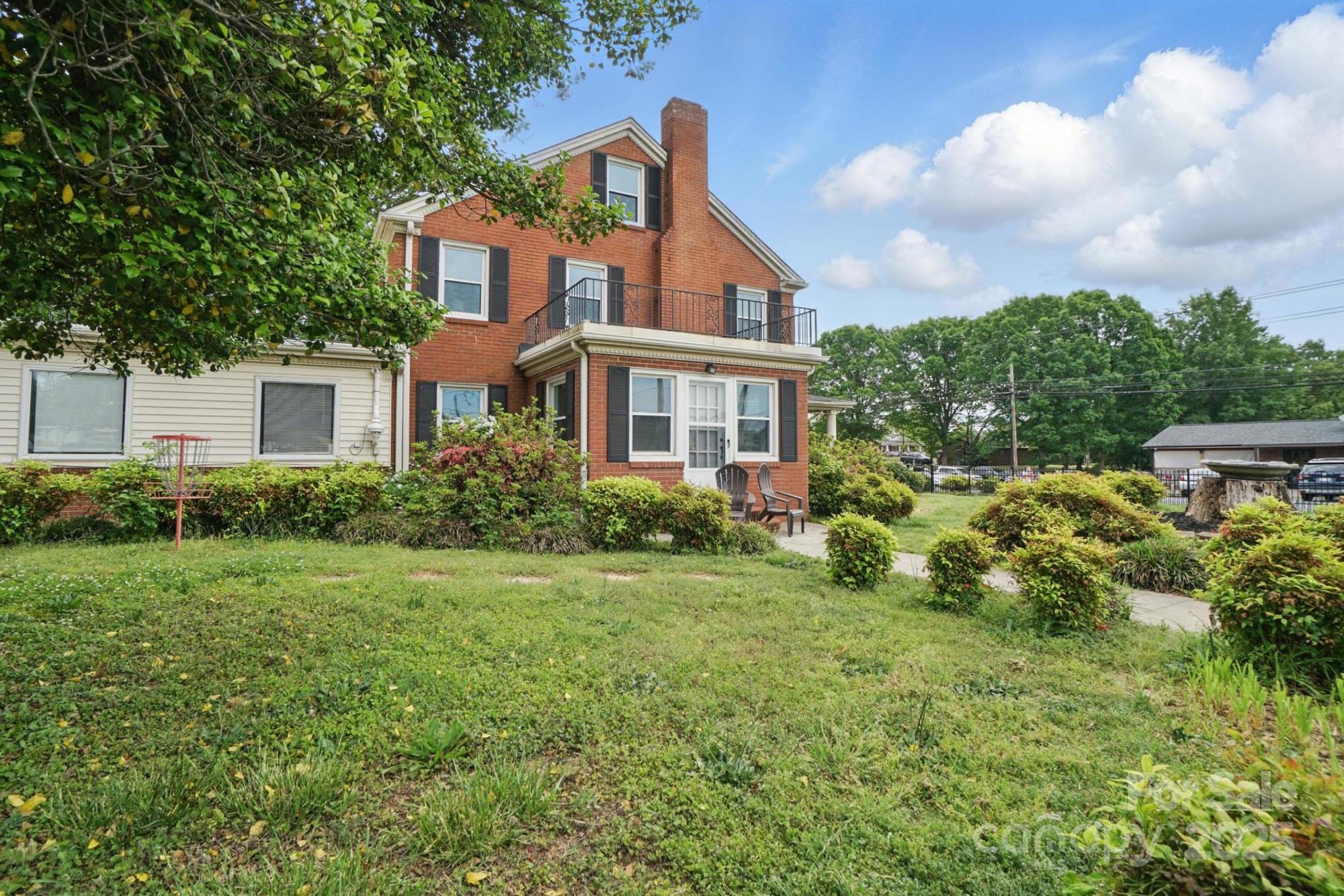 901 Central Drive