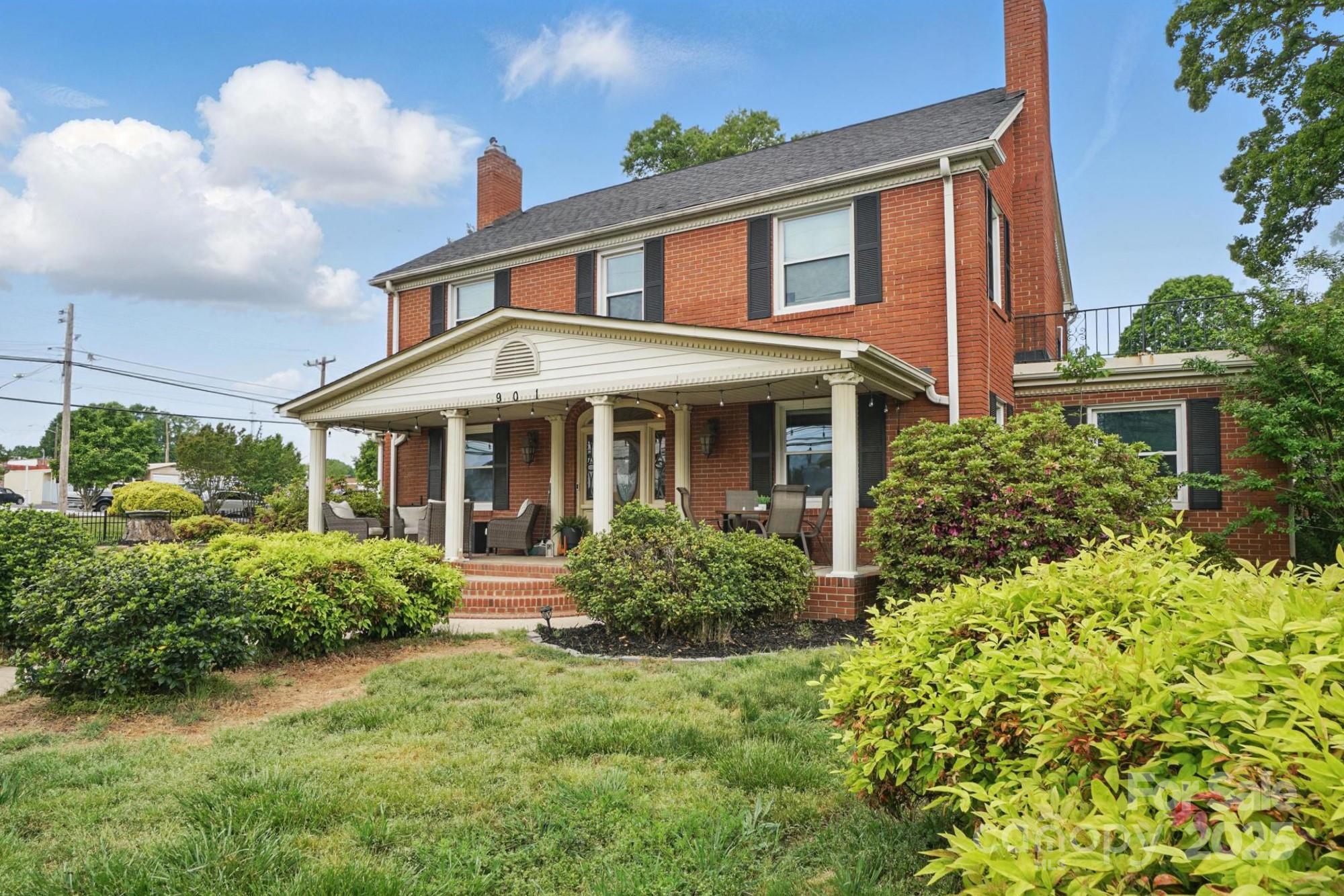 901 Central Drive