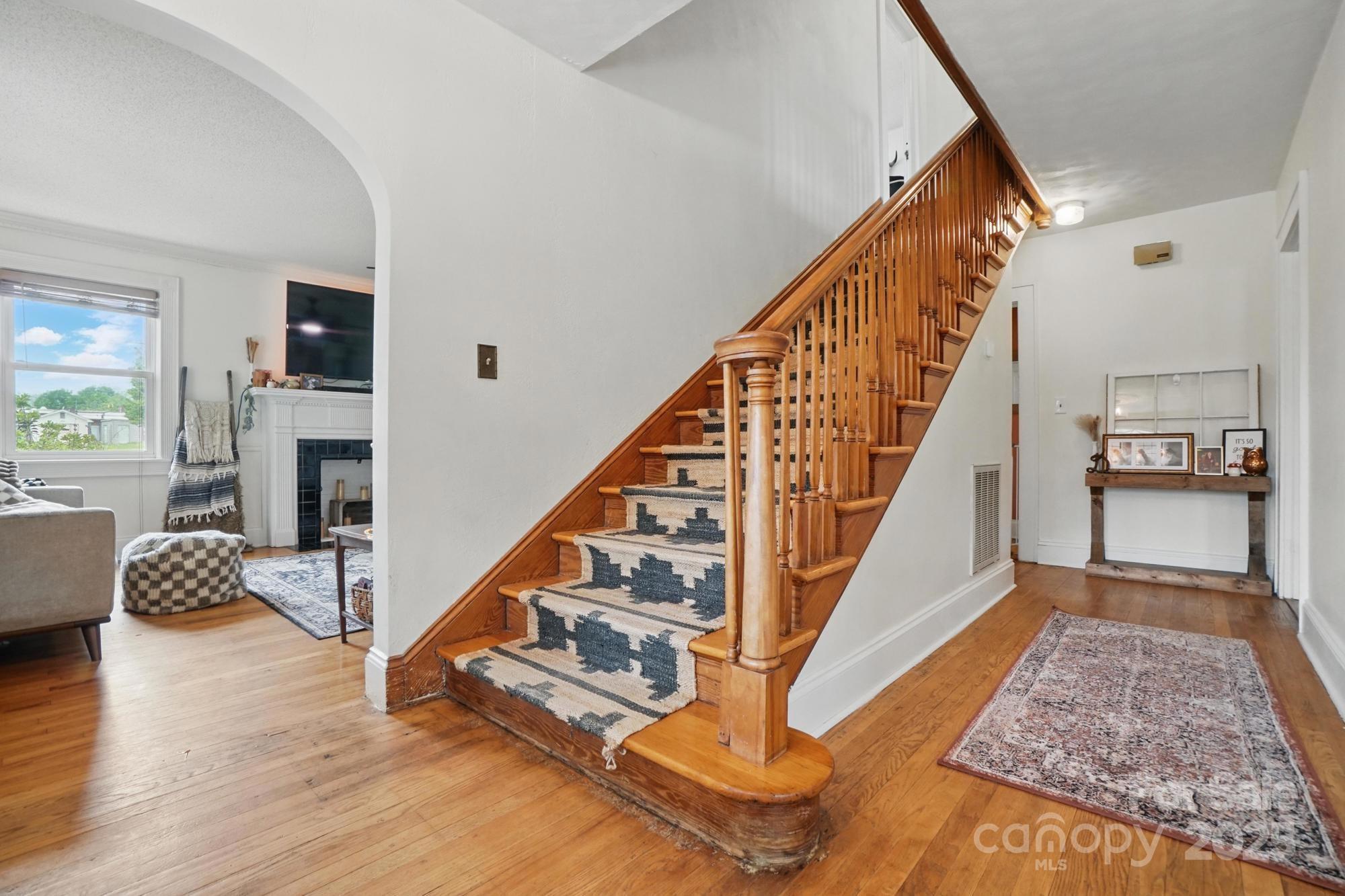 901 Central Drive