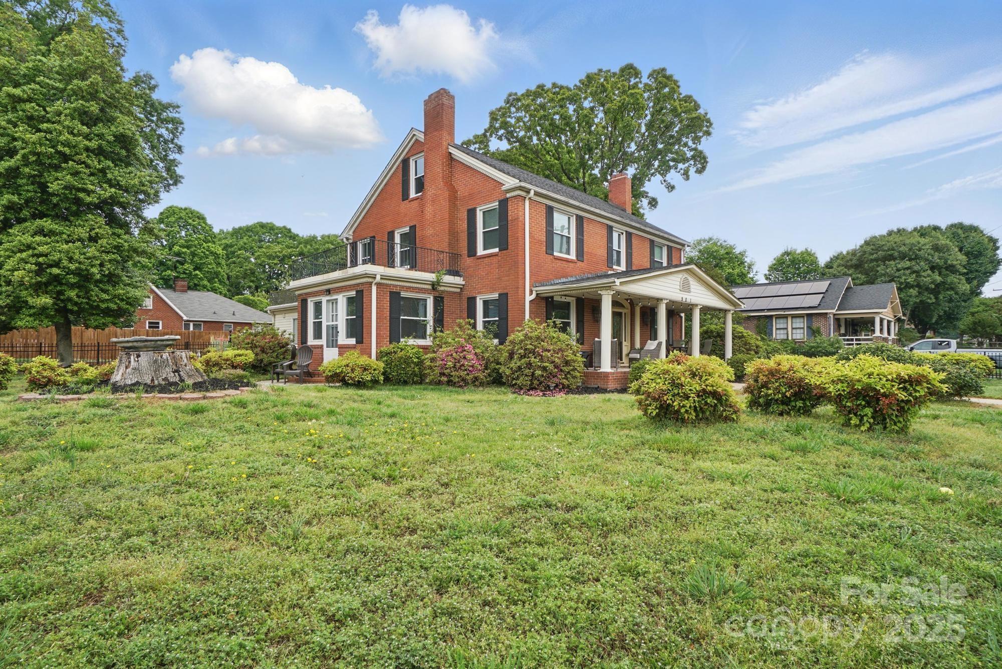 901 Central Drive