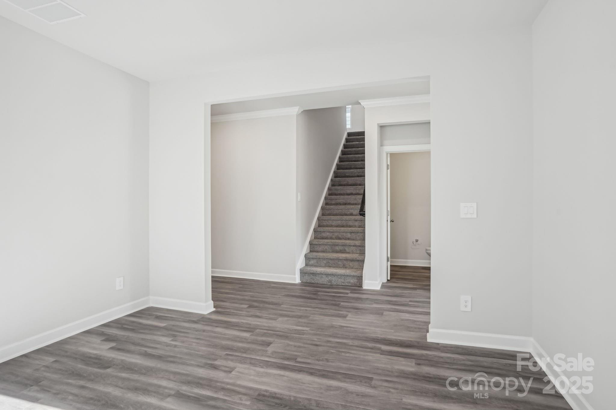 139 Satchel Court