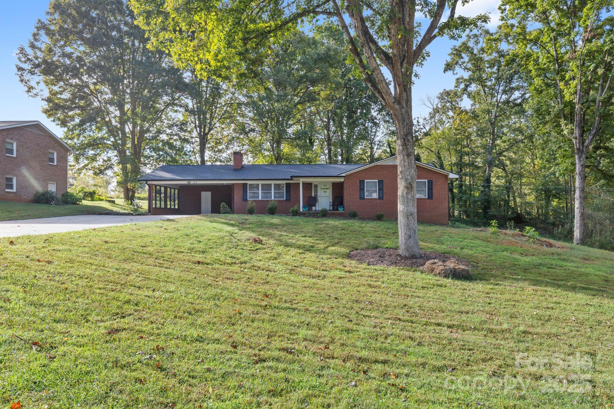 137 Deal Lane