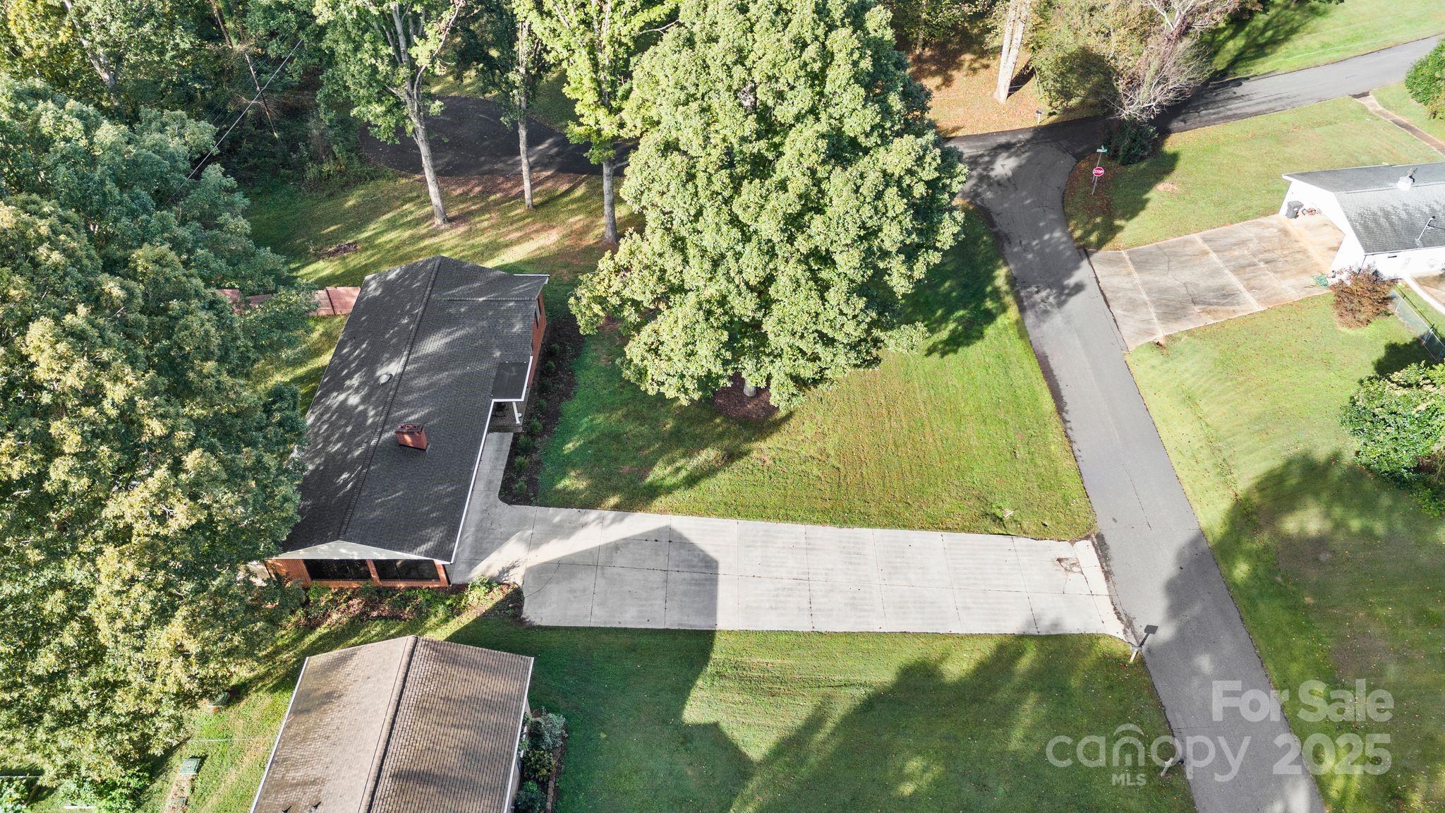 137 Deal Lane